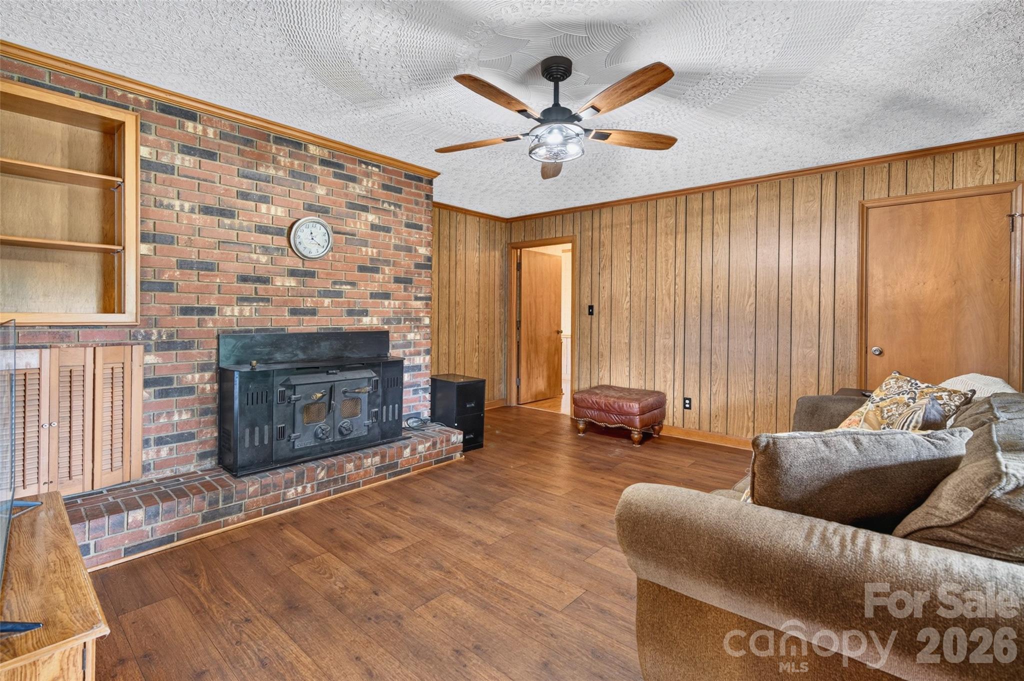Single Family Residence at 3040 E Maiden Road, Maiden, photo 15 of 36