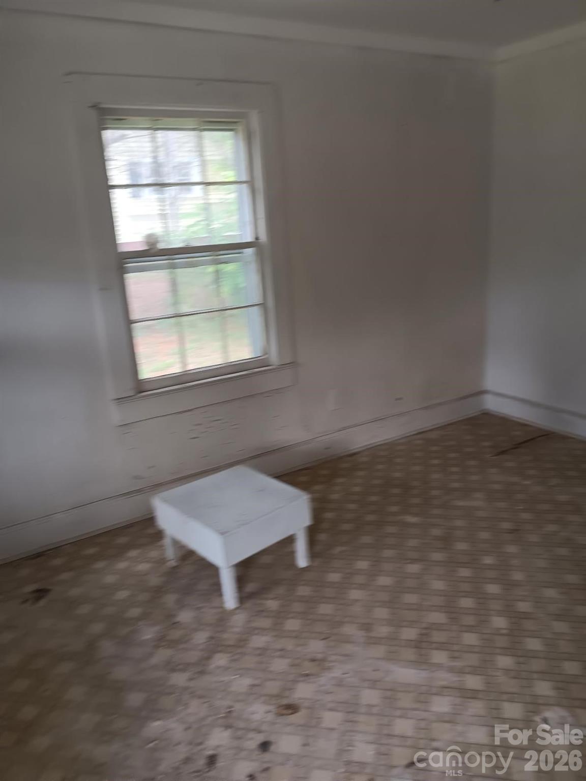 Single Family Residence at 303 Lily Street, Shelby, photo 6 of 19