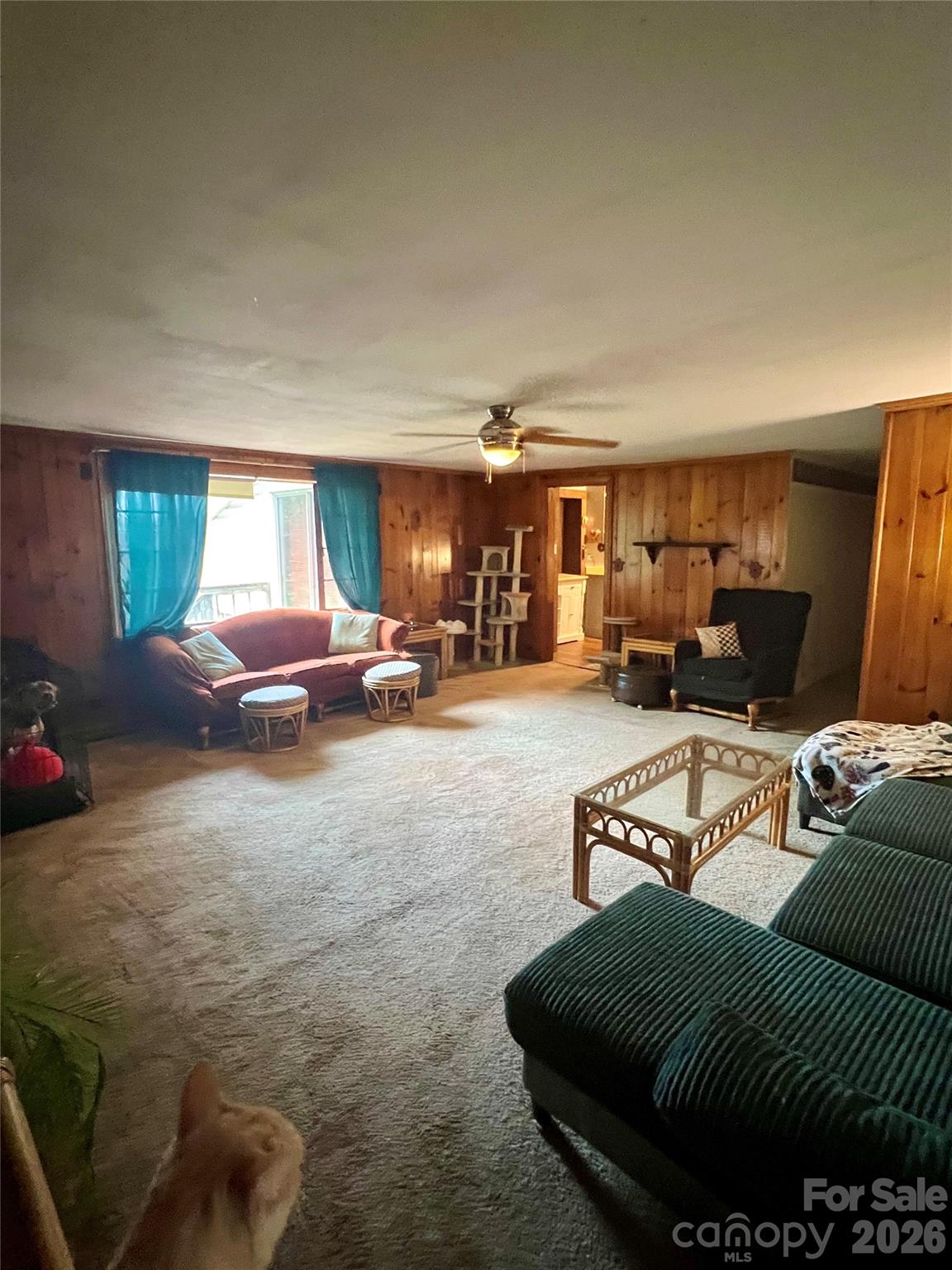 Main house Living room - 436 E Club Drive, Gastonia
