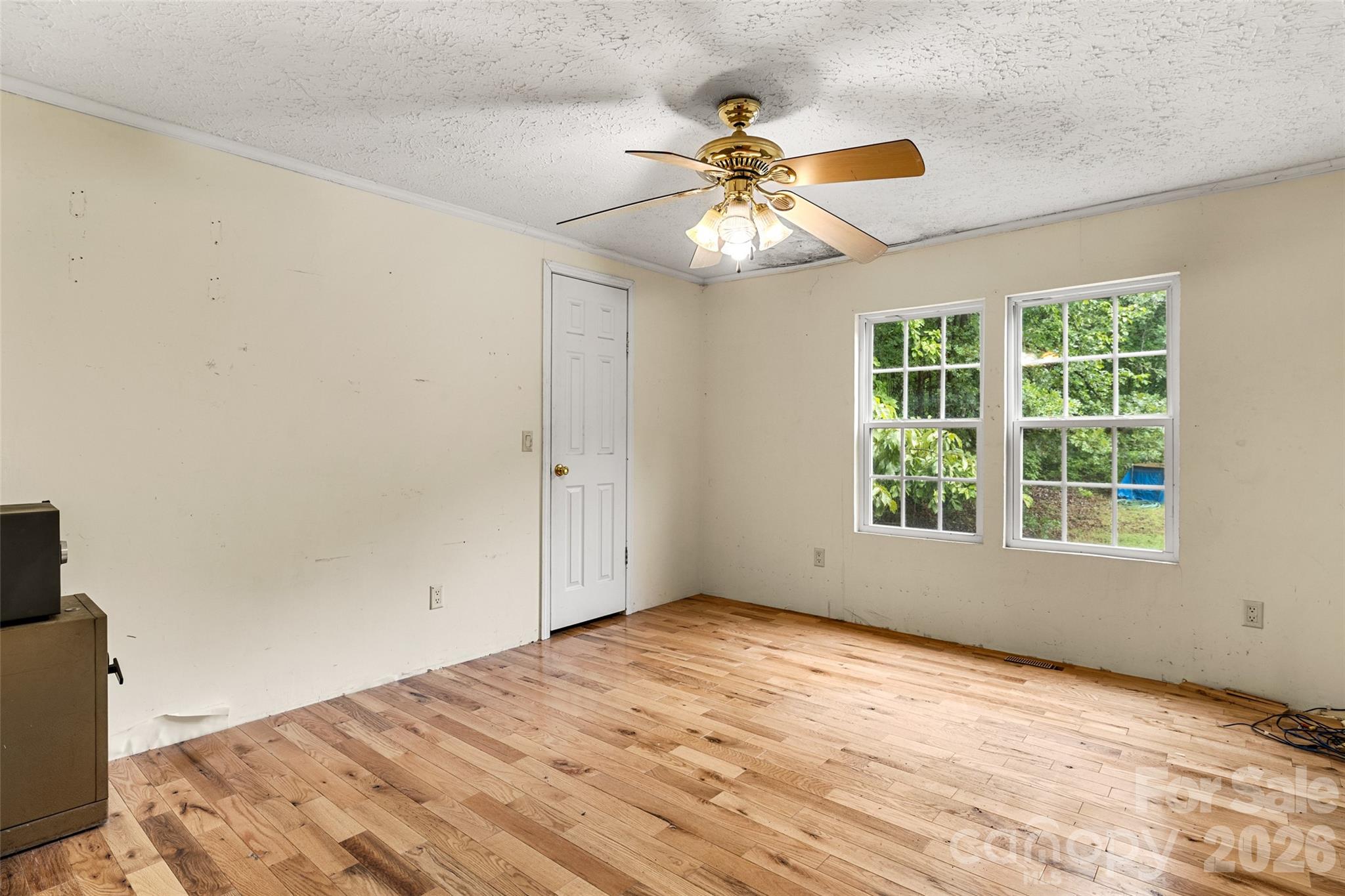 Single Family Residence at 135 Benton Road, Kings Mountain, photo 10 of 39