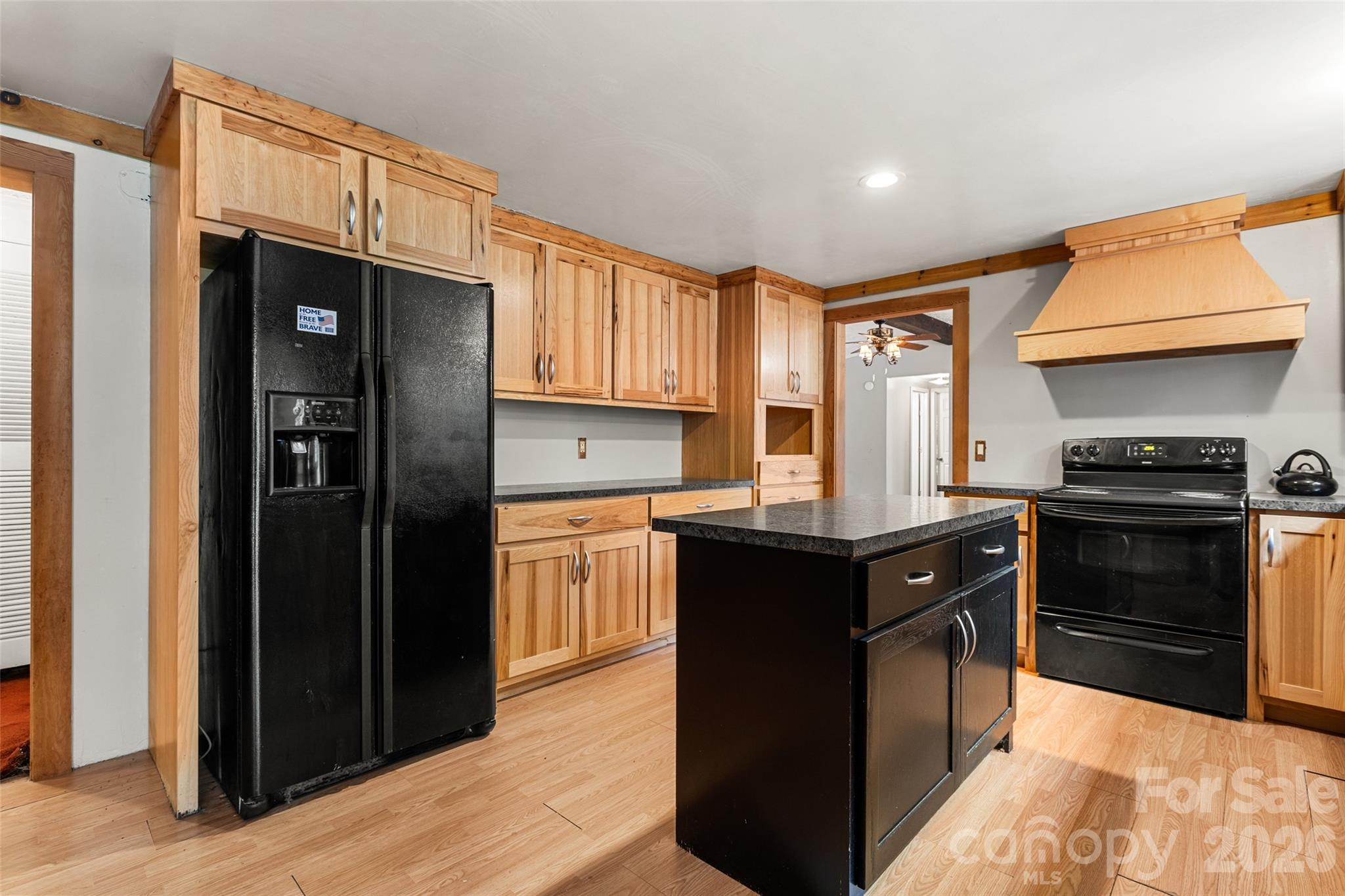Single Family Residence at 135 Benton Road, Kings Mountain, photo 5 of 39