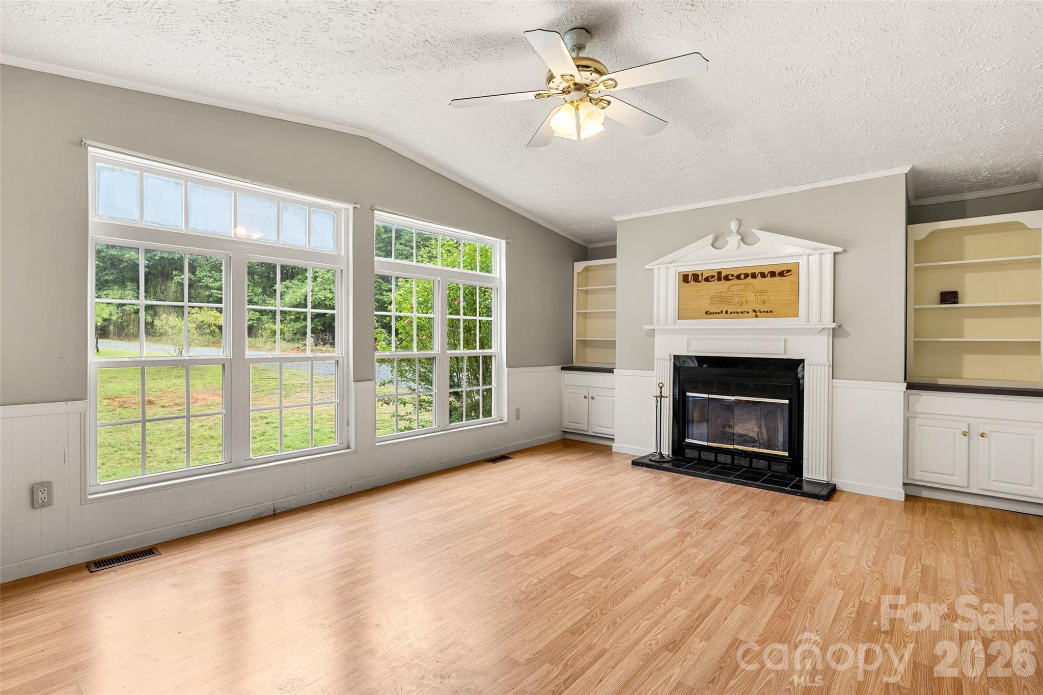 Single Family Residence at 135 Benton Road, Kings Mountain, photo 8 of 39