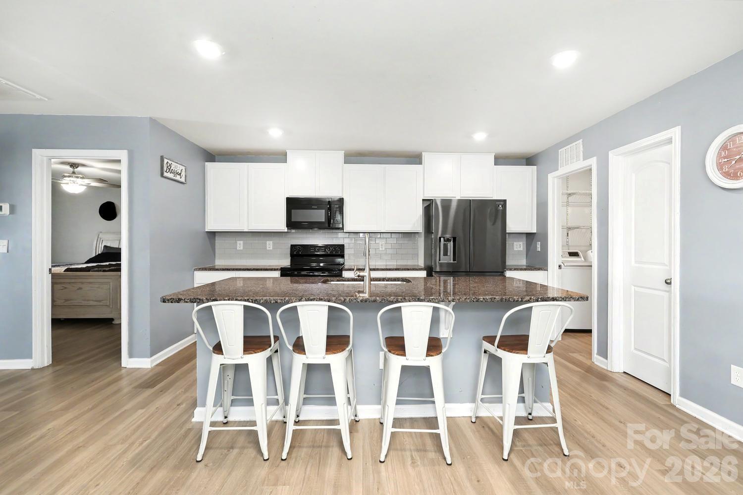 Single Family Residence at 1277 Bryson Lane, Denver, photo 5 of 31