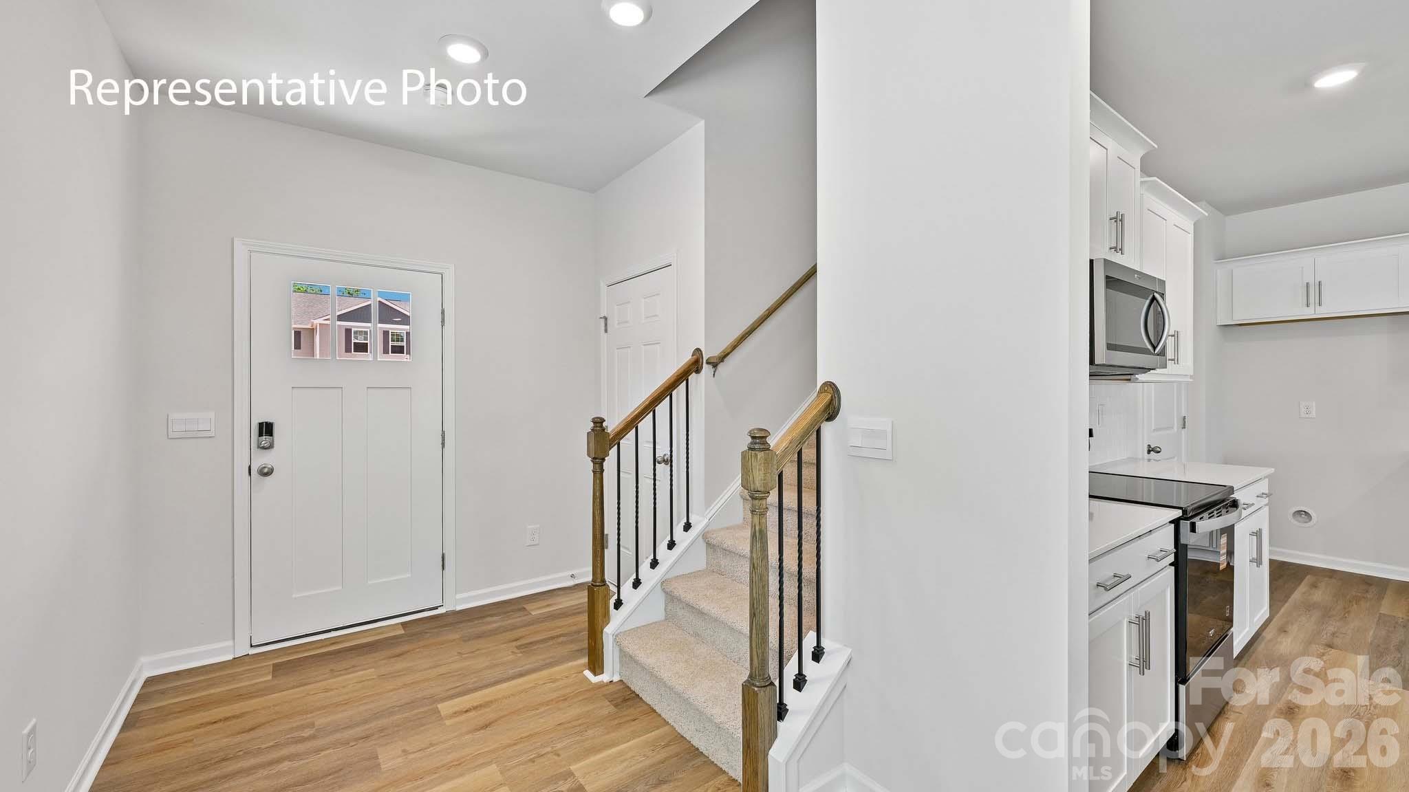 Single Family Residence at 1437 7th Street Drive NE, Hickory, photo 2 of 30