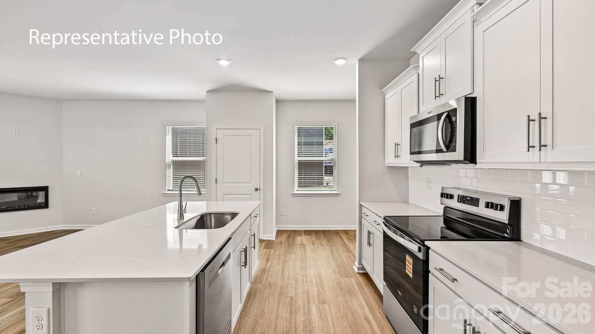 Single Family Residence at 1437 7th Street Drive NE, Hickory, photo 11 of 30