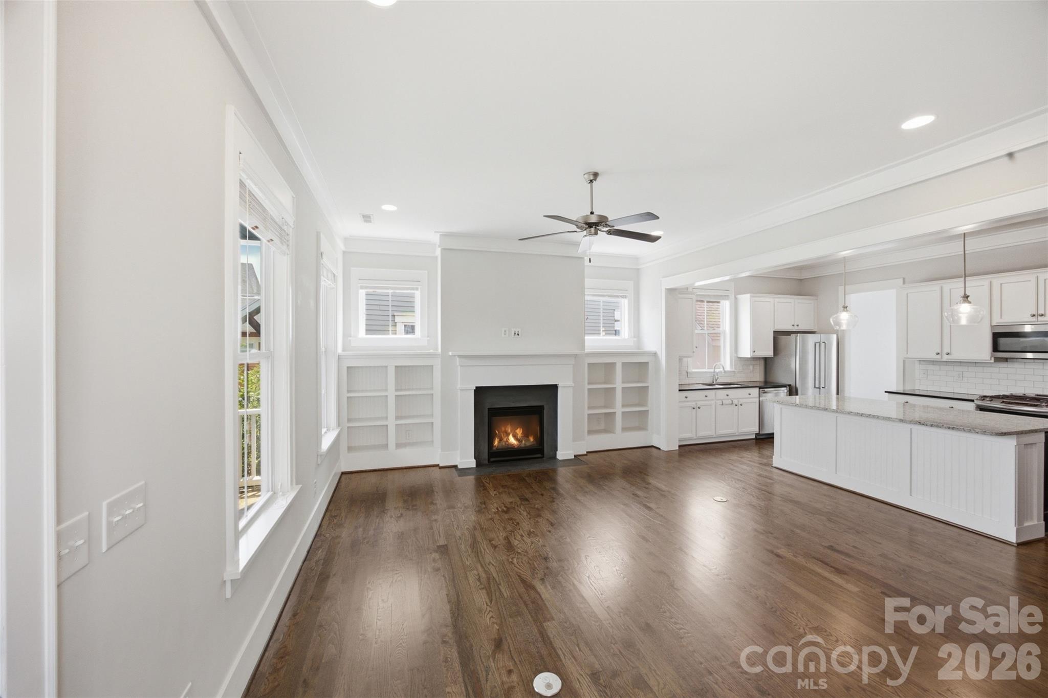 Single Family Residence at 743 Waterscape Court, Rock Hill, photo 11 of 47