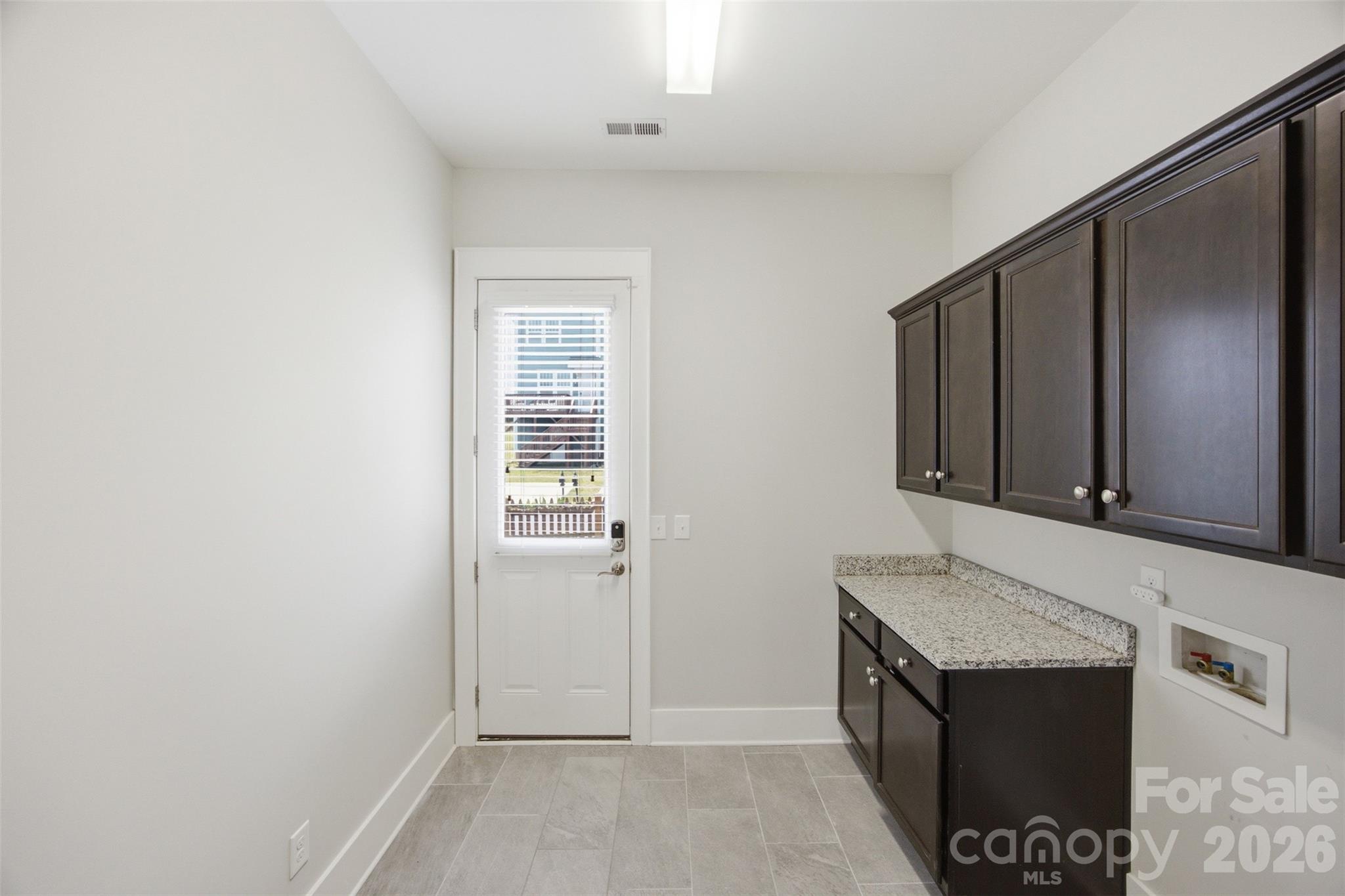 Single Family Residence at 743 Waterscape Court, Rock Hill, photo 19 of 47