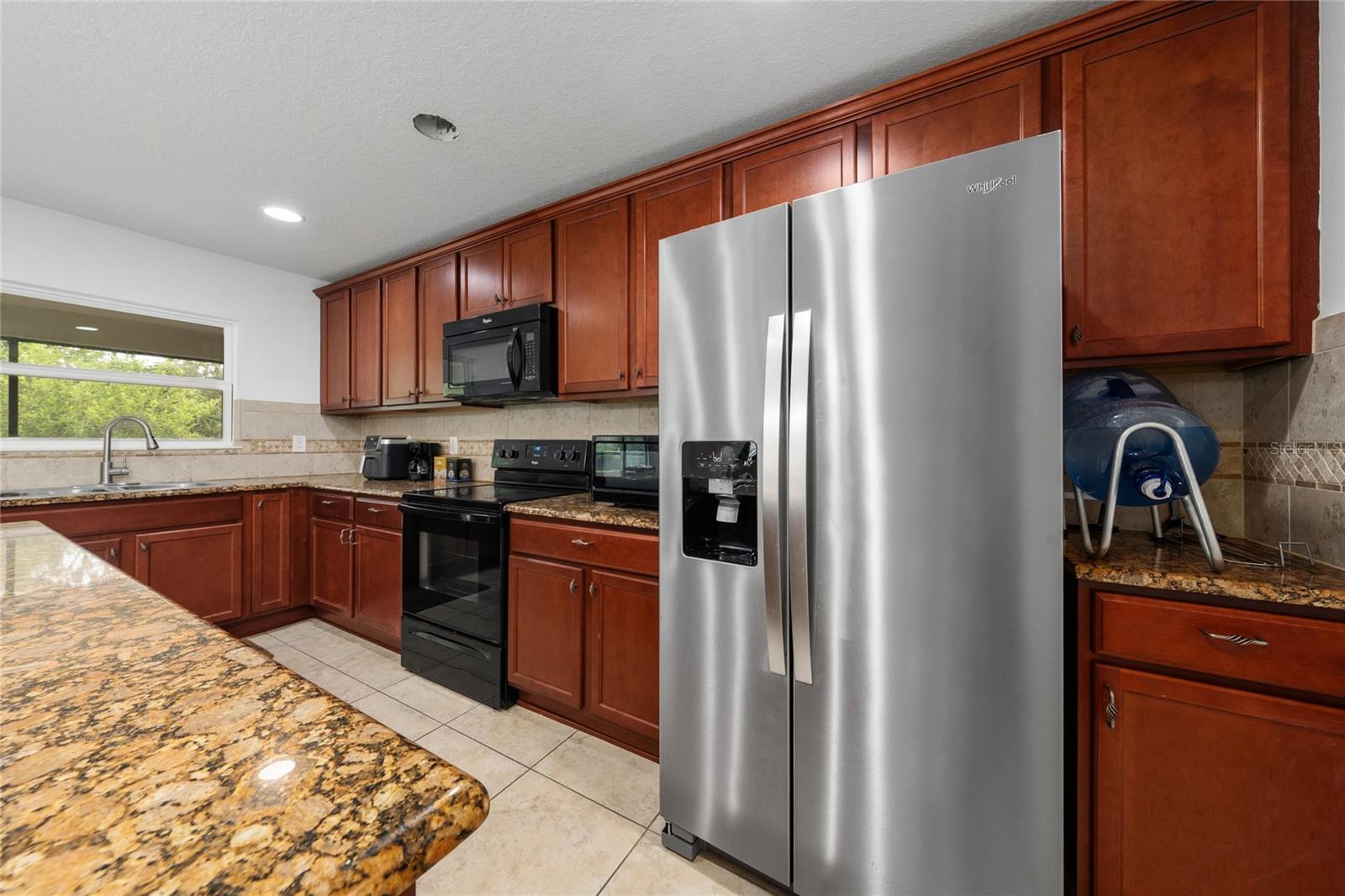 Single Family Residence at 4752 BLUE DIAMOND ST, KISSIMMEE, photo 8 of 46