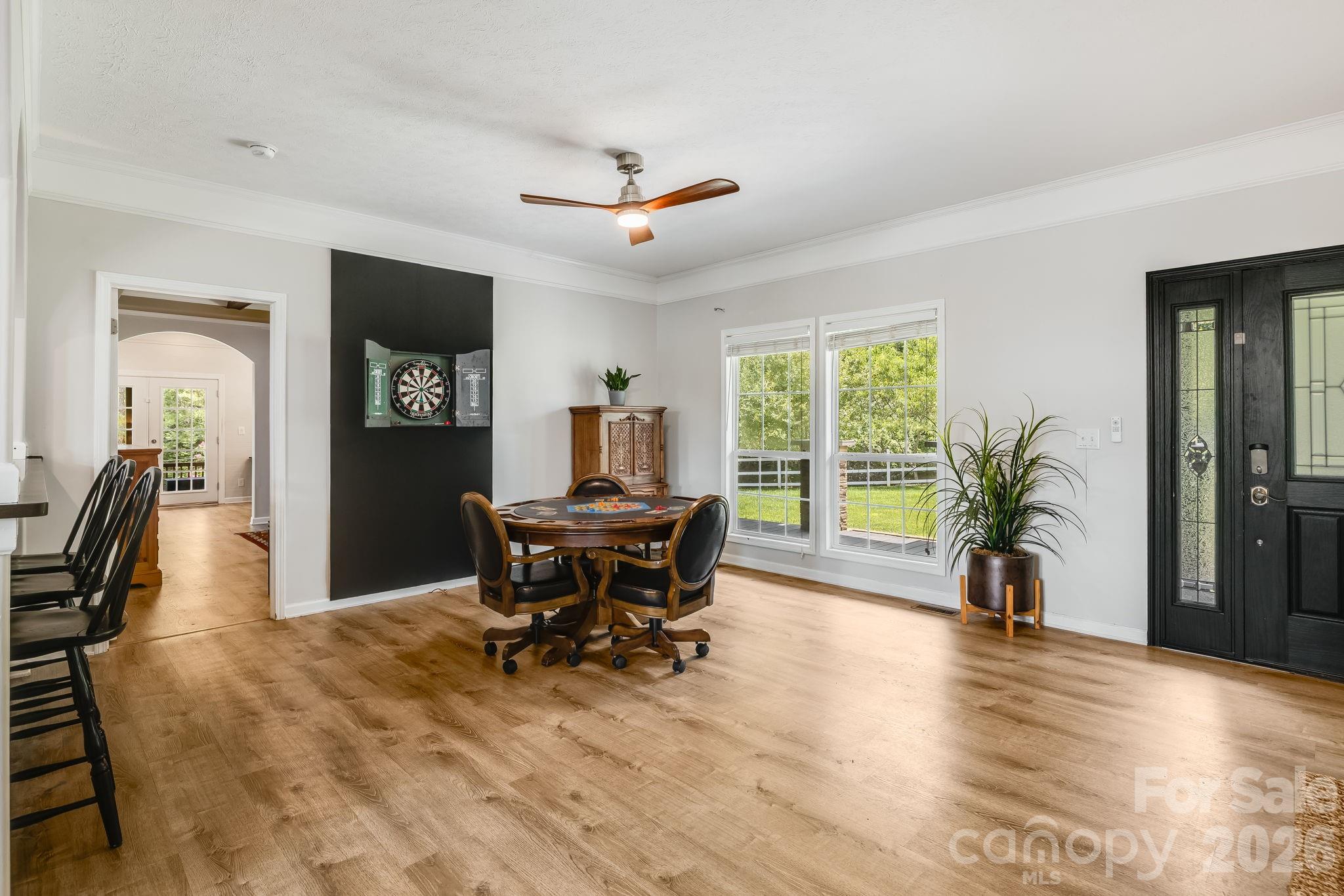 Fabulous entryway for your new vacation getaway! - 21 Old Pinner Place, Arden