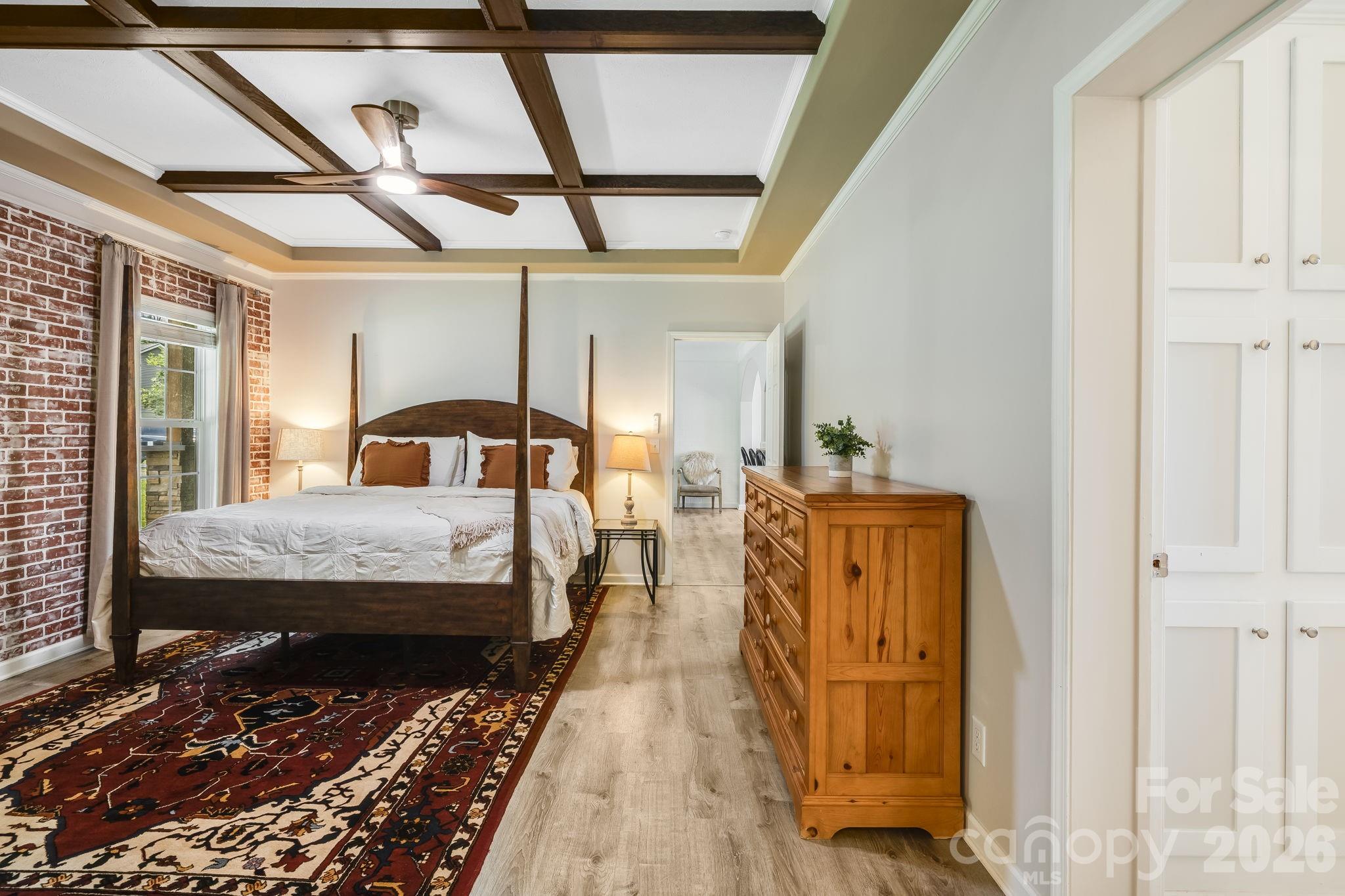 Primary bedroom suite - 21 Old Pinner Place, Arden