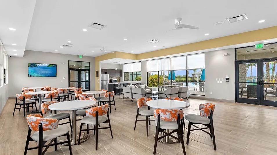 CLUBHOUSE - 194 GLENFIELD DR, DAVENPORT