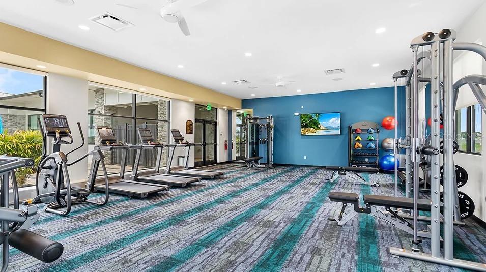 AMENITIES - 194 GLENFIELD DR, DAVENPORT