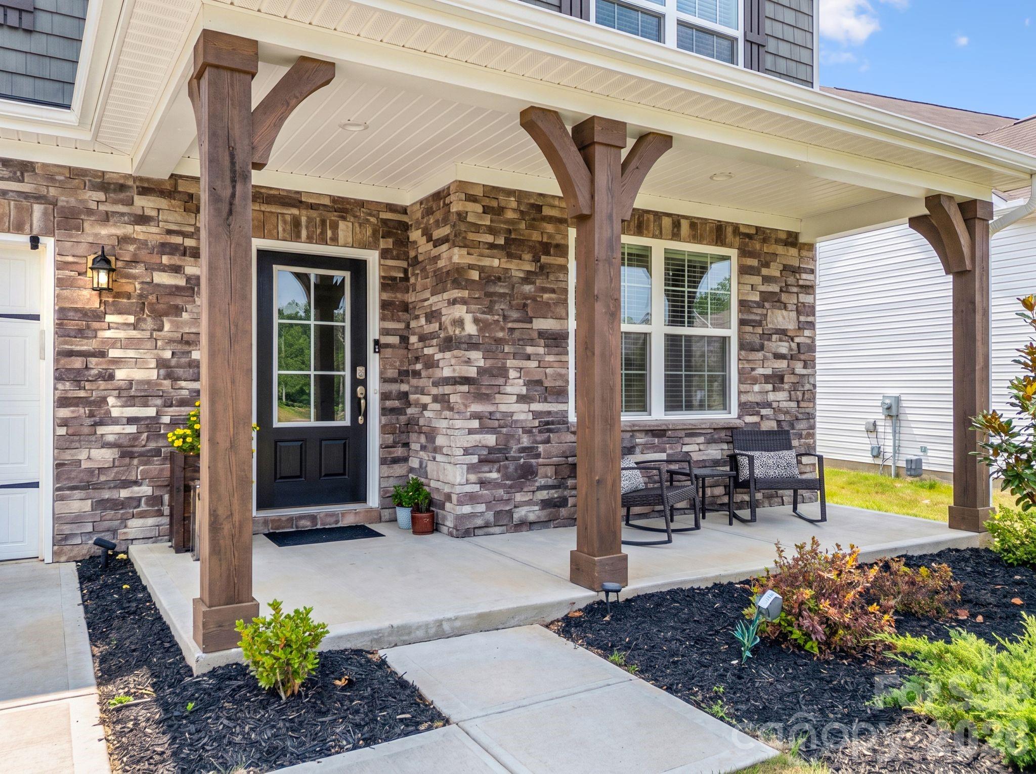 Covered Front Porch - 378 Kennerly Center Drive, Mooresville