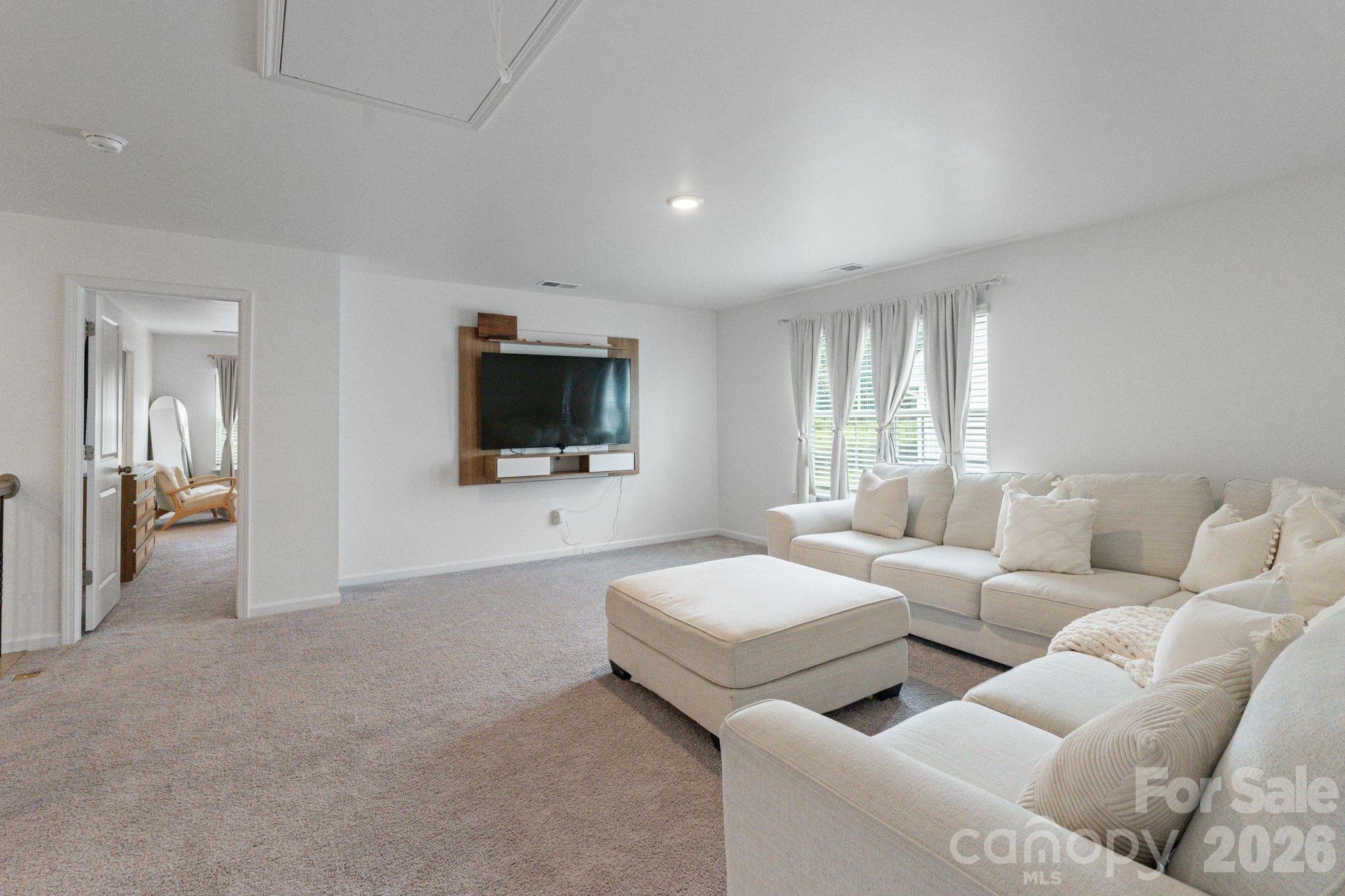 Loft - 378 Kennerly Center Drive, Mooresville