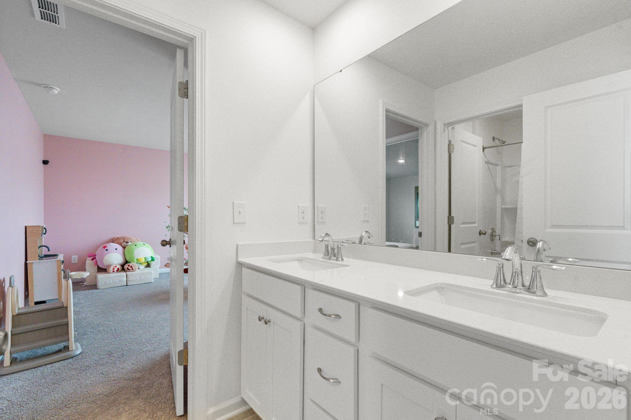 shared Bath - 378 Kennerly Center Drive, Mooresville