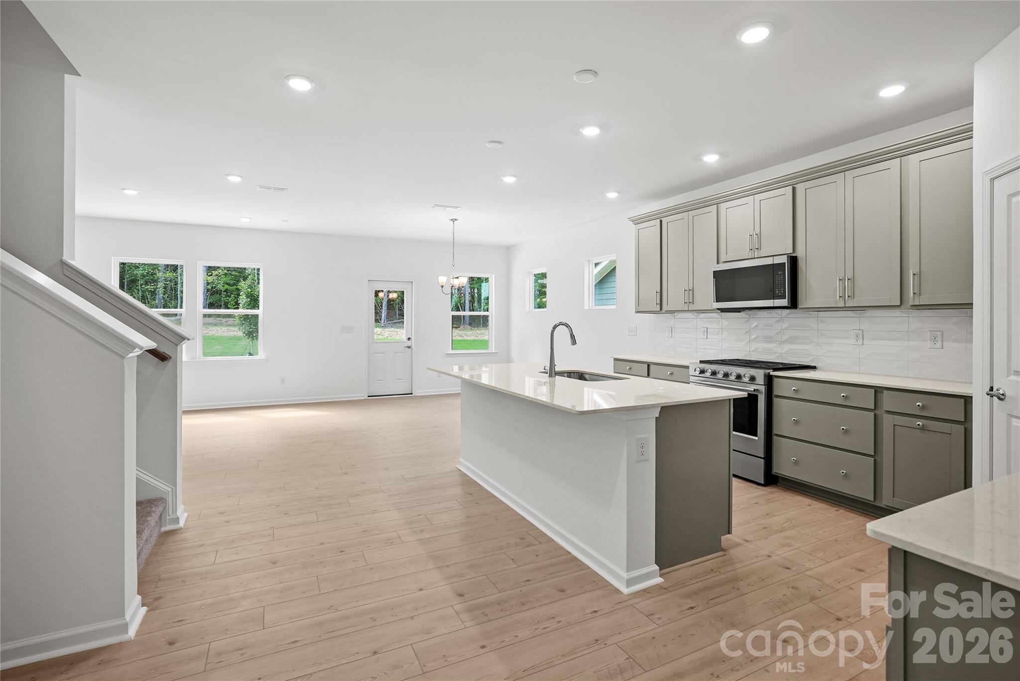 Single Family Residence at 547 Cottage Garden Lane, Belmont, photo 6 of 41
