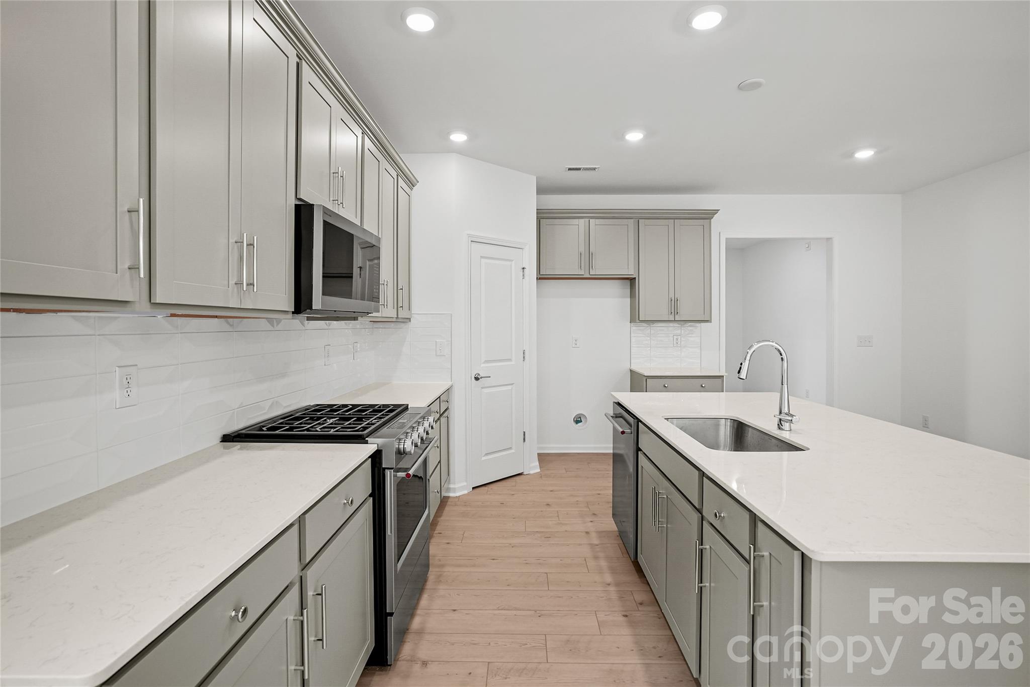 Single Family Residence at 547 Cottage Garden Lane, Belmont, photo 8 of 41