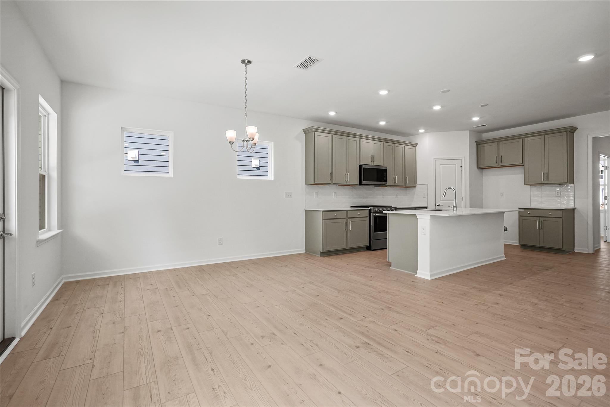 Single Family Residence at 547 Cottage Garden Lane, Belmont, photo 11 of 41