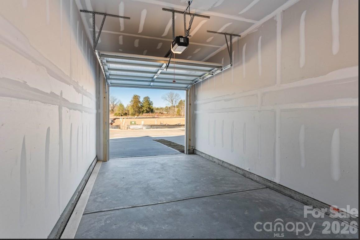 Sierra Ridge NorwayOne Car Garage plus Driveway - 4158 Olympus Avenue, Gastonia