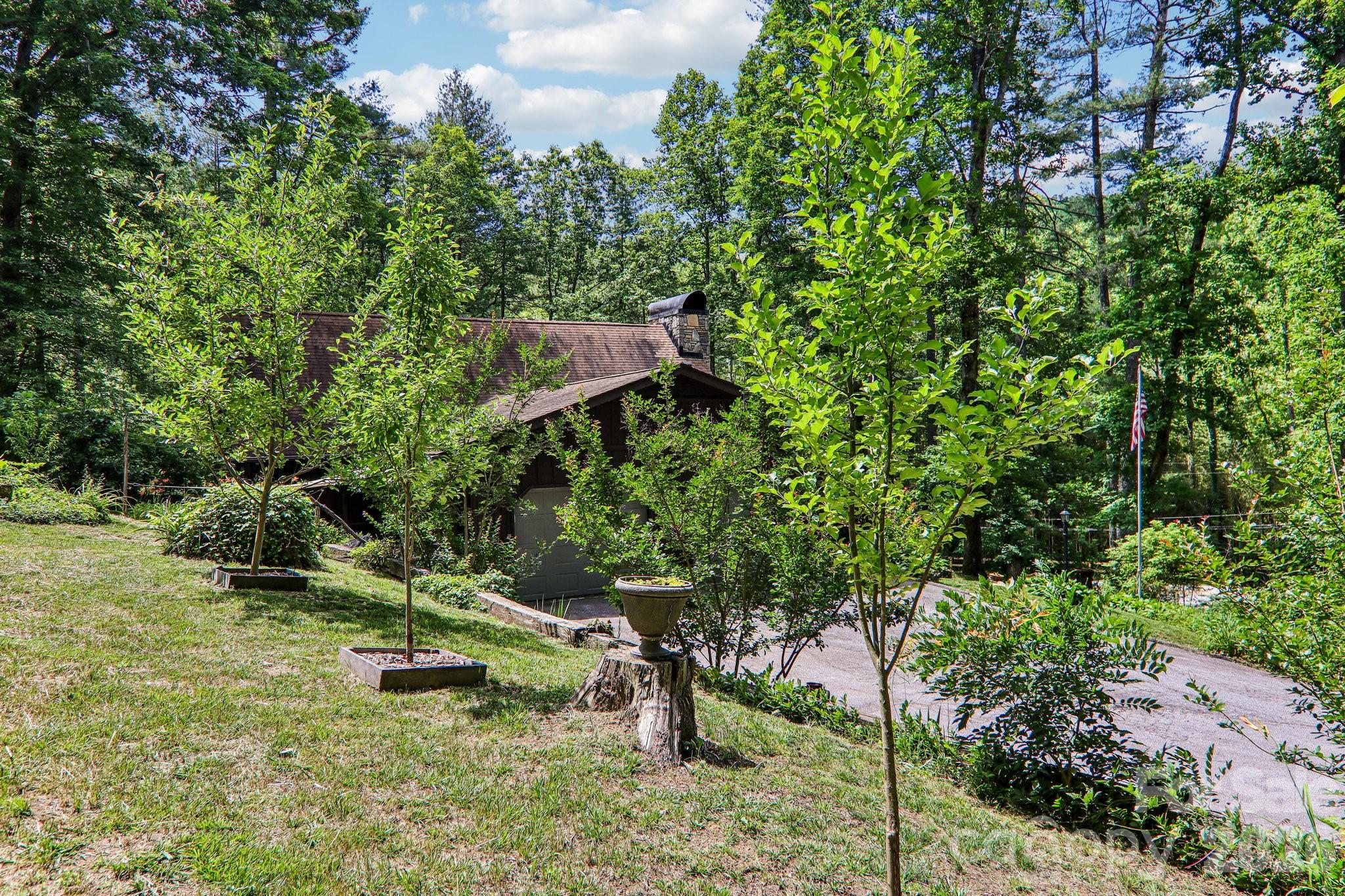 Single Family Residence at 2291 Little River Road, Hendersonville, photo 36 of 45
