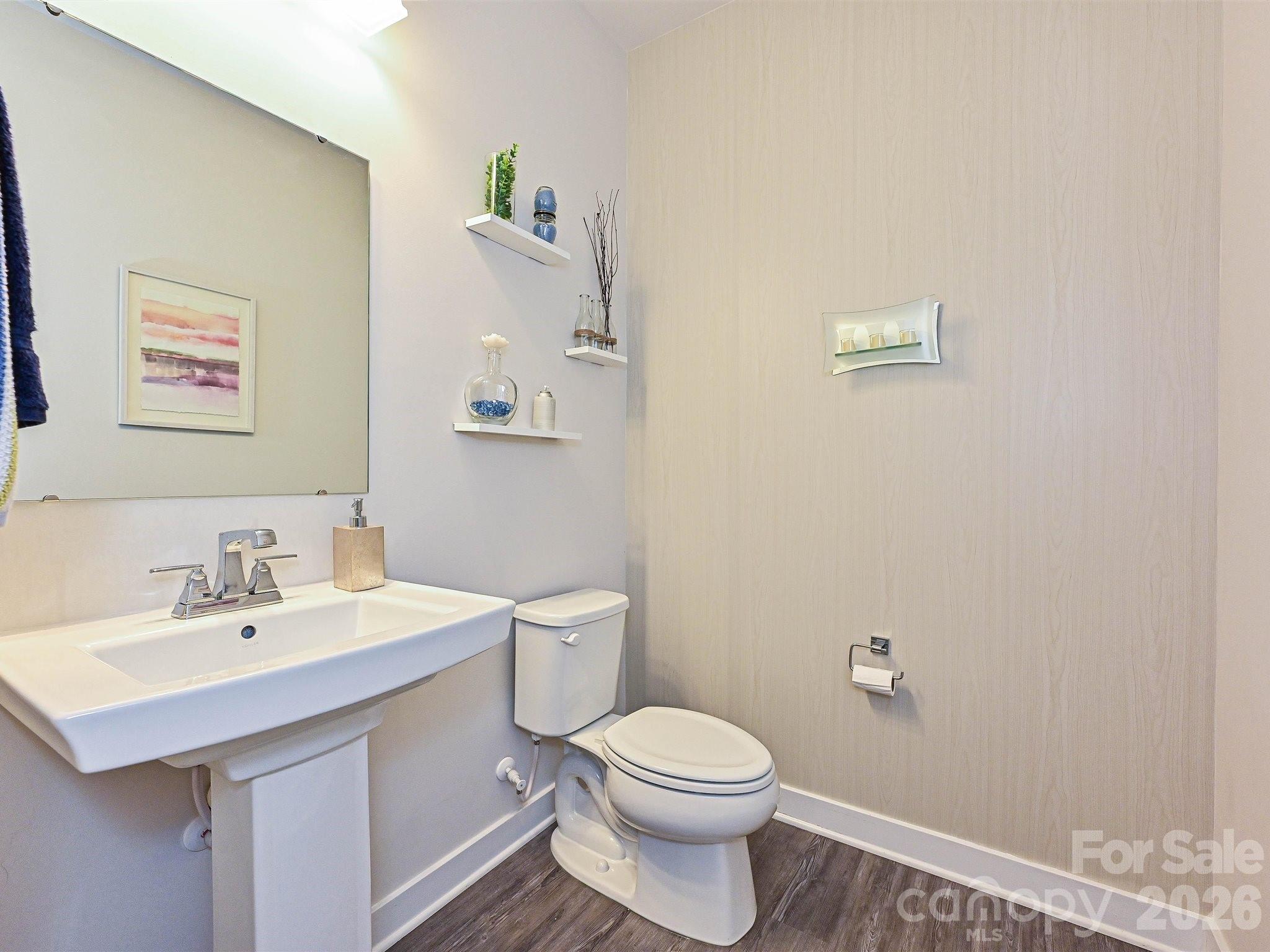 Single Family Residence at 10016 Bowtie Lane, Huntersville, photo 5 of 34