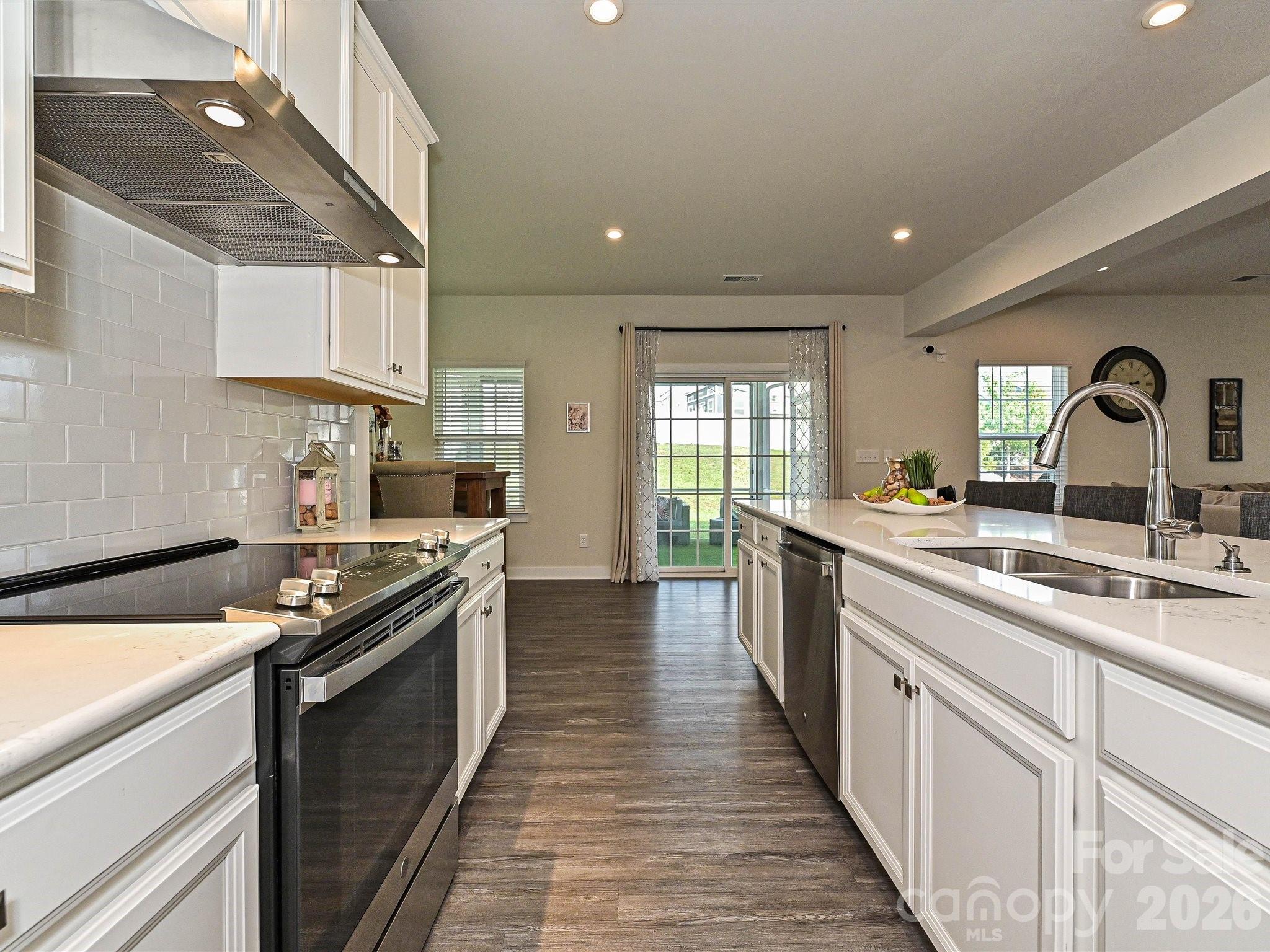 Single Family Residence at 10016 Bowtie Lane, Huntersville, photo 16 of 34
