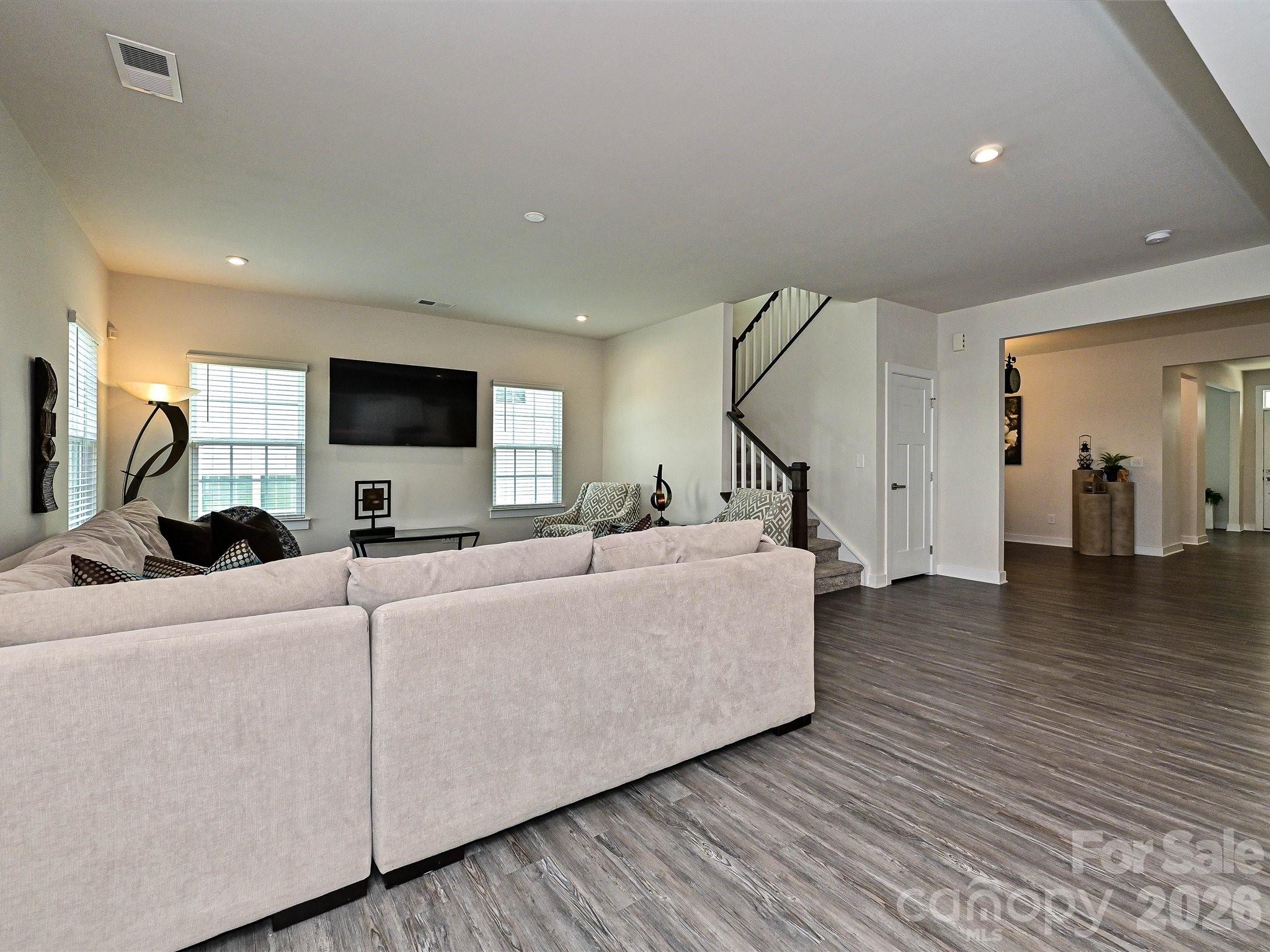 Single Family Residence at 10016 Bowtie Lane, Huntersville, photo 18 of 34