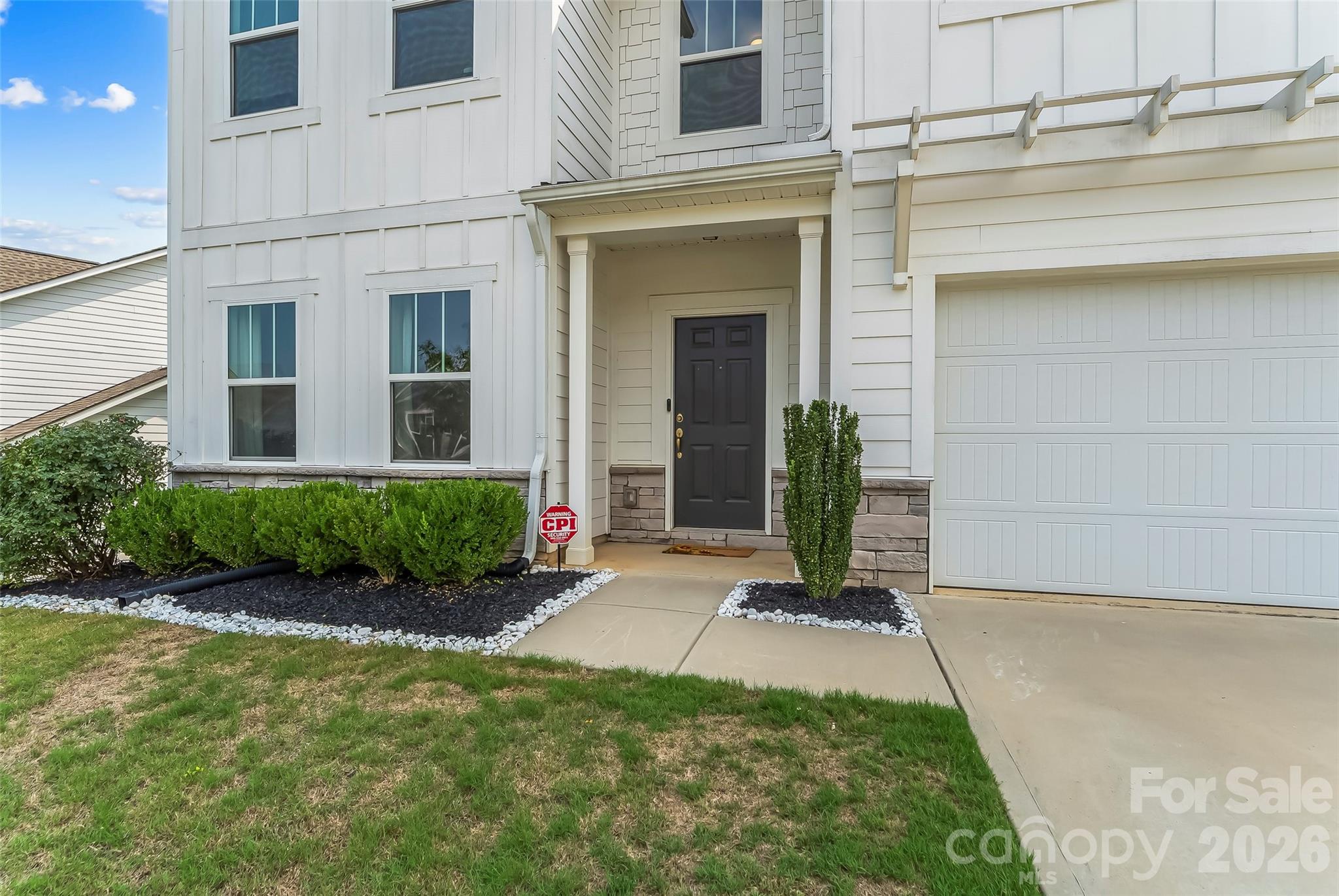 Single Family Residence at 112 Divot Lane, Statesville, photo 2 of 36