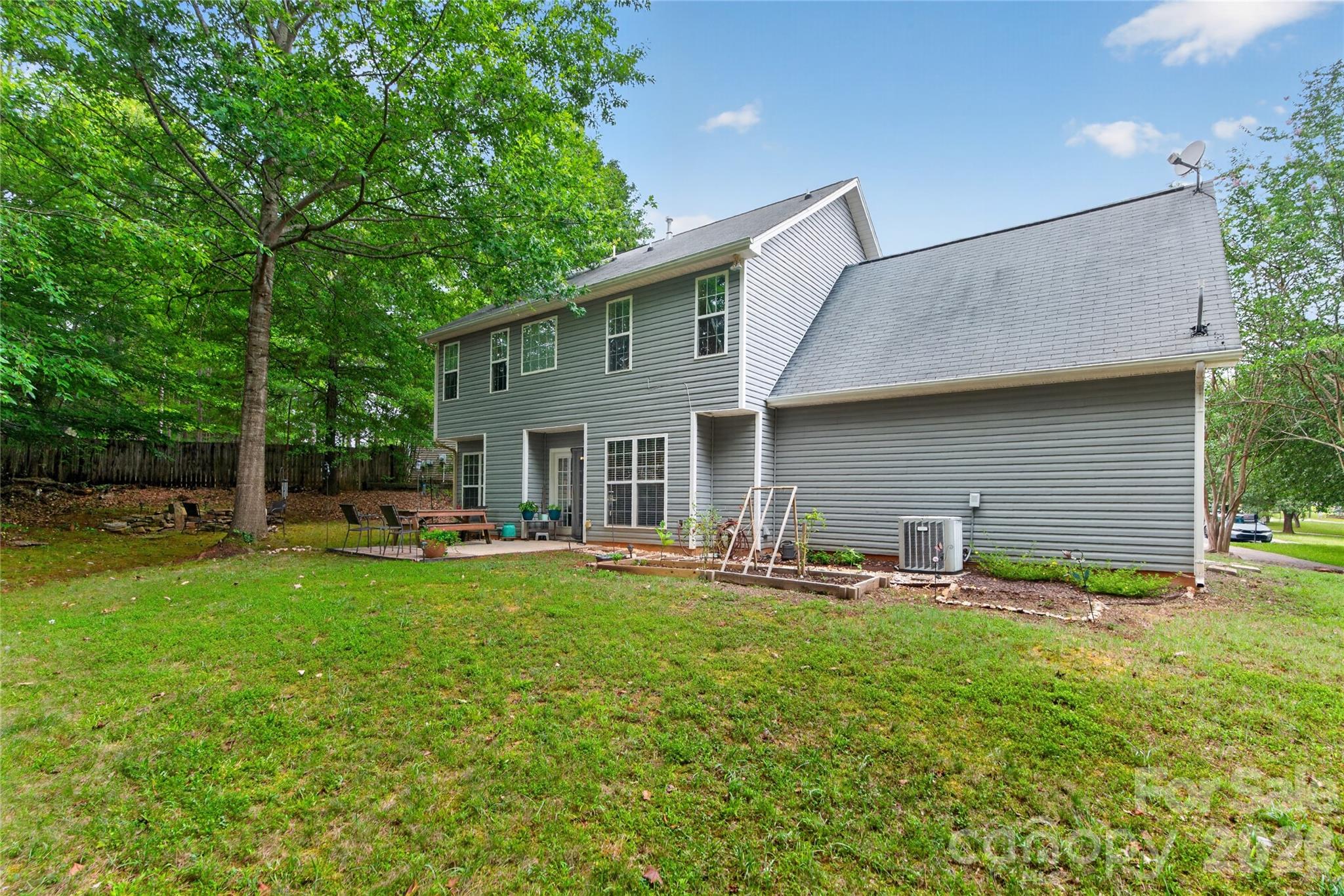 Single Family Residence at 9200 High Rock Drive, Waxhaw, photo 24 of 27