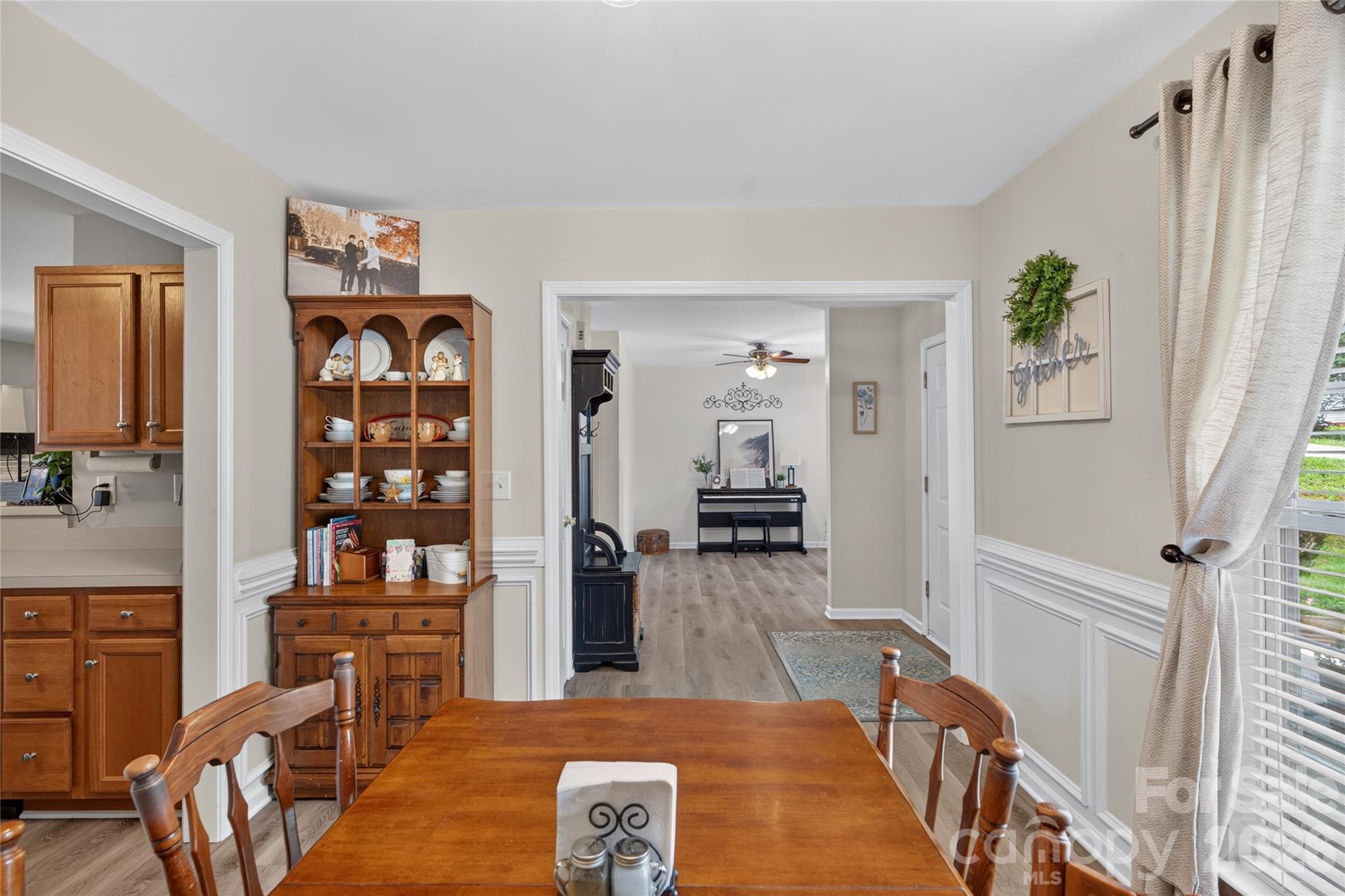 Single Family Residence at 9200 High Rock Drive, Waxhaw, photo 2 of 27