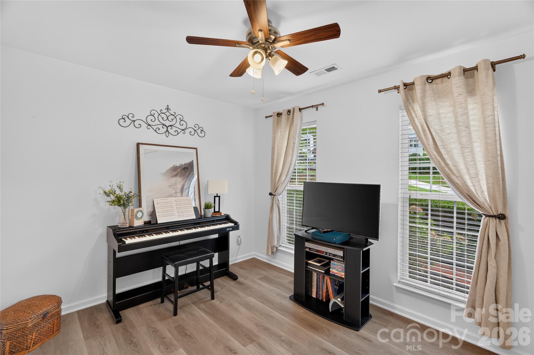 Single Family Residence at 9200 High Rock Drive, Waxhaw, photo 4 of 27