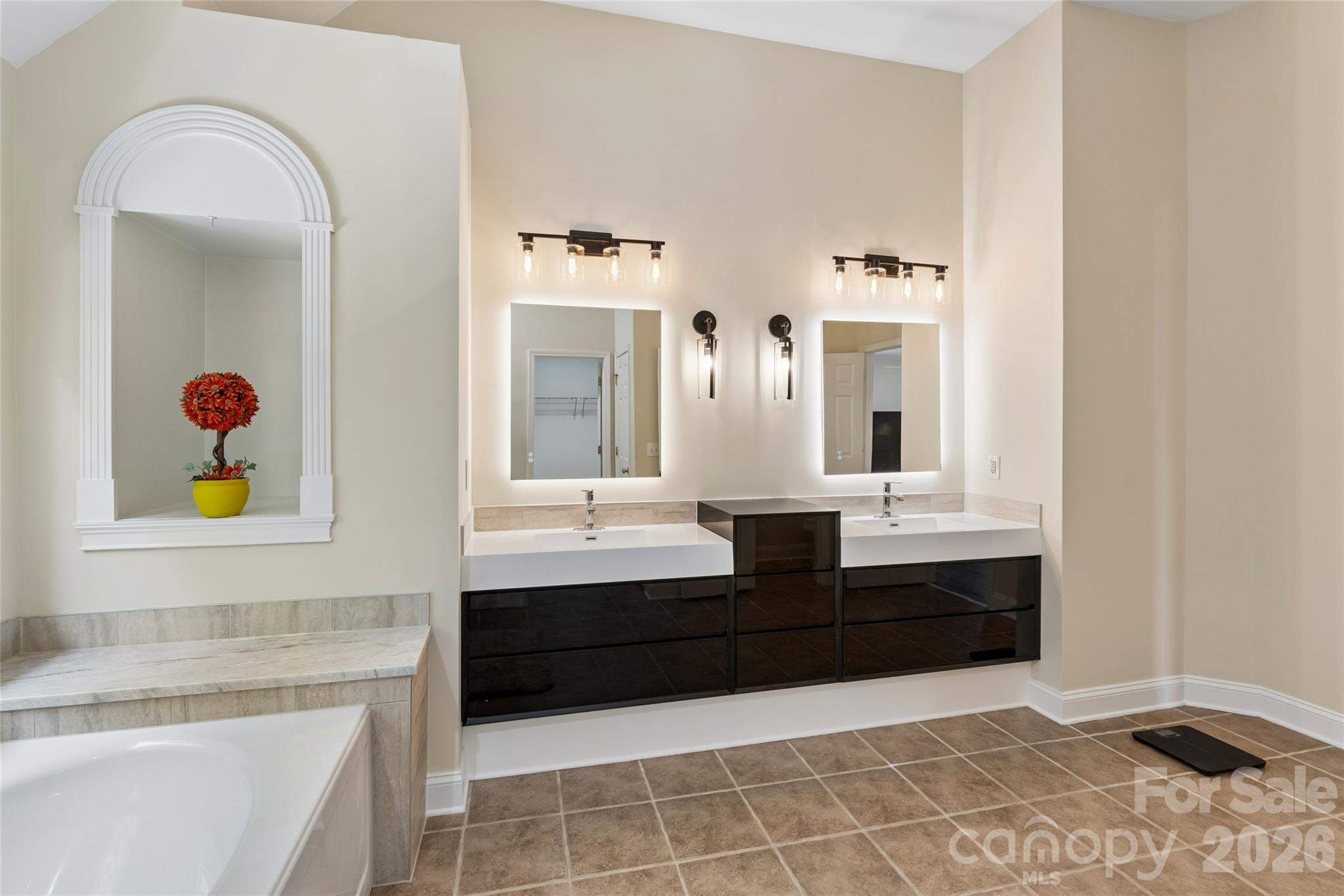 Single Family Residence at 11338 Canoe Cove Lane, Huntersville, photo 17 of 41