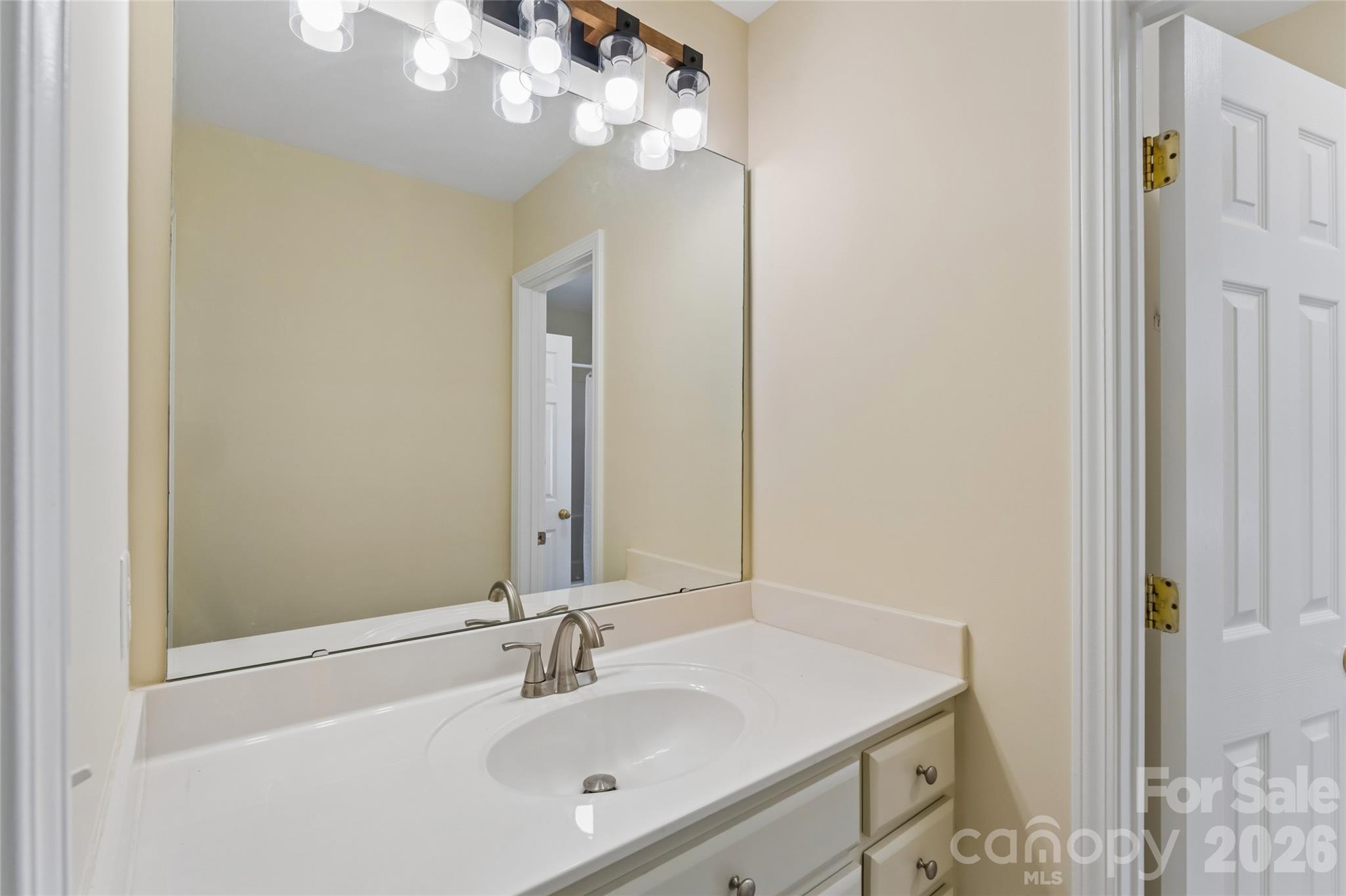Single Family Residence at 11338 Canoe Cove Lane, Huntersville, photo 27 of 41