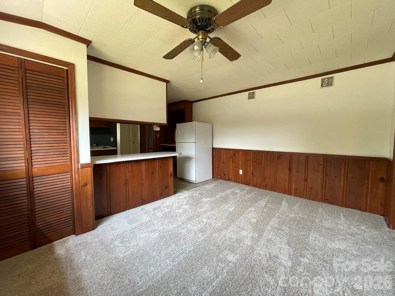 Single Family Residence at 510 W Welsh Street, Kershaw, photo 7 of 23