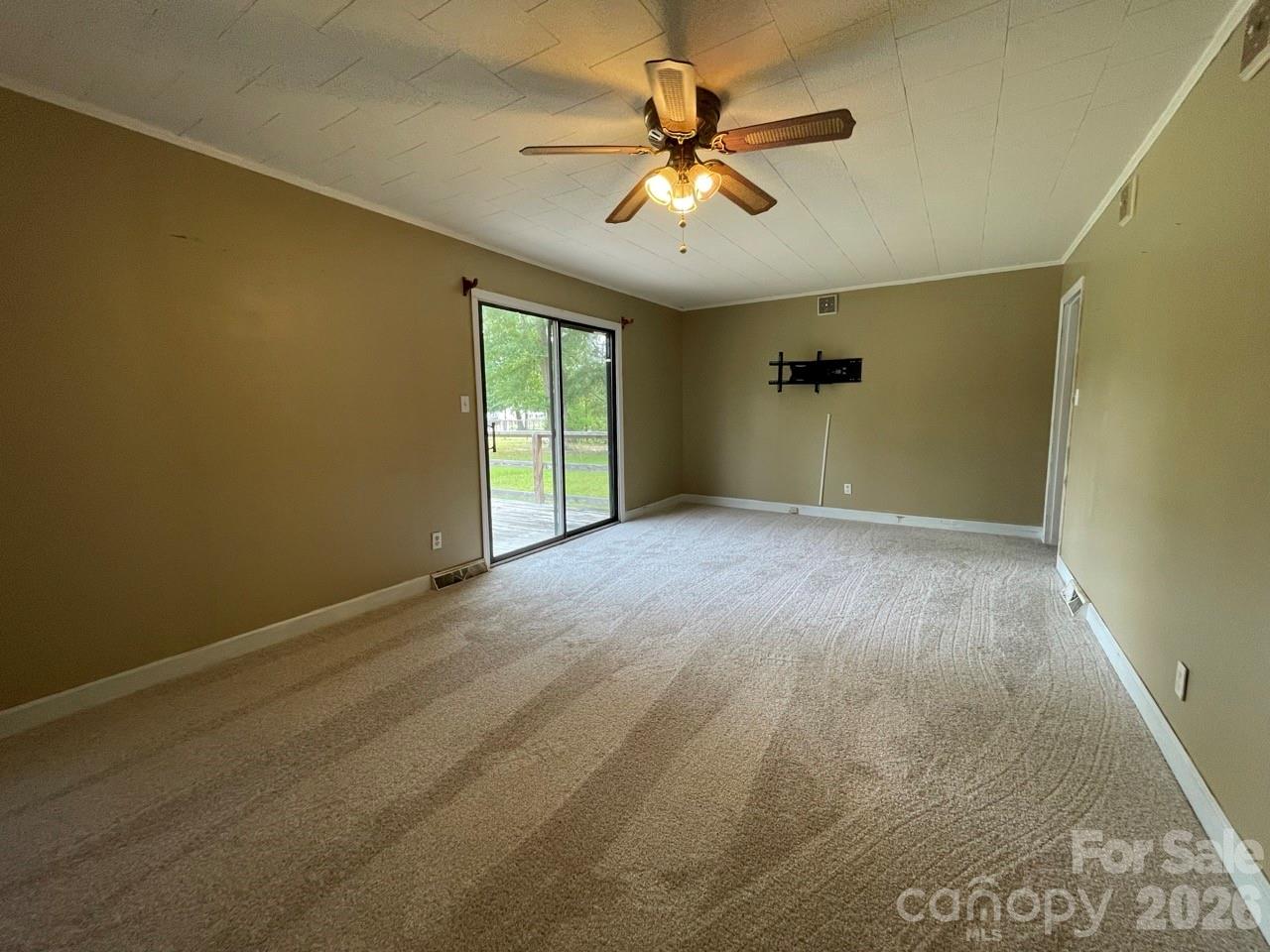 Single Family Residence at 510 W Welsh Street, Kershaw, photo 12 of 23