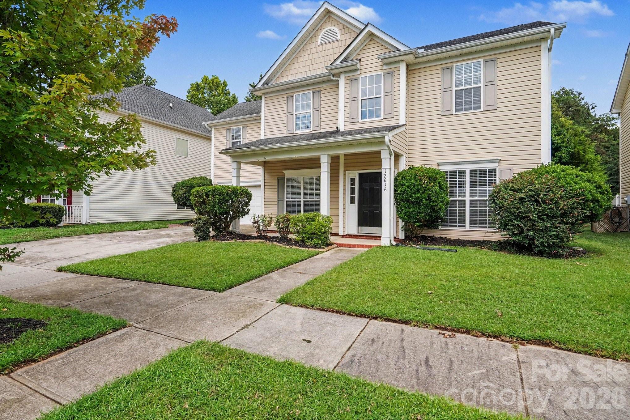 Single Family Residence at 12616 Coral Sunrise Drive, Huntersville, photo 2 of 30