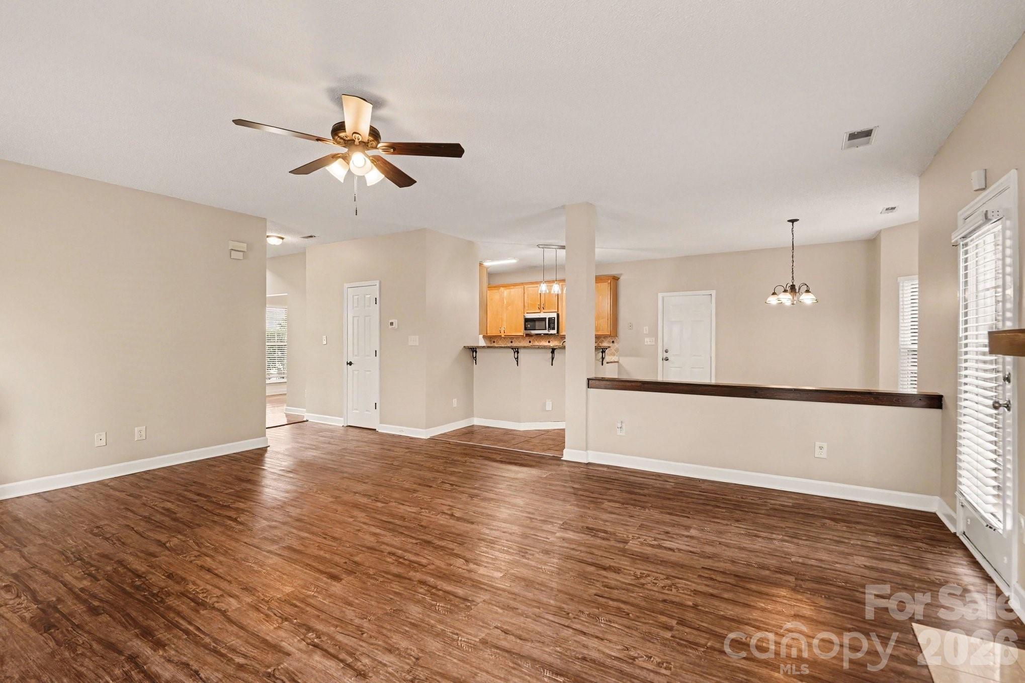 Single Family Residence at 12616 Coral Sunrise Drive, Huntersville, photo 10 of 30