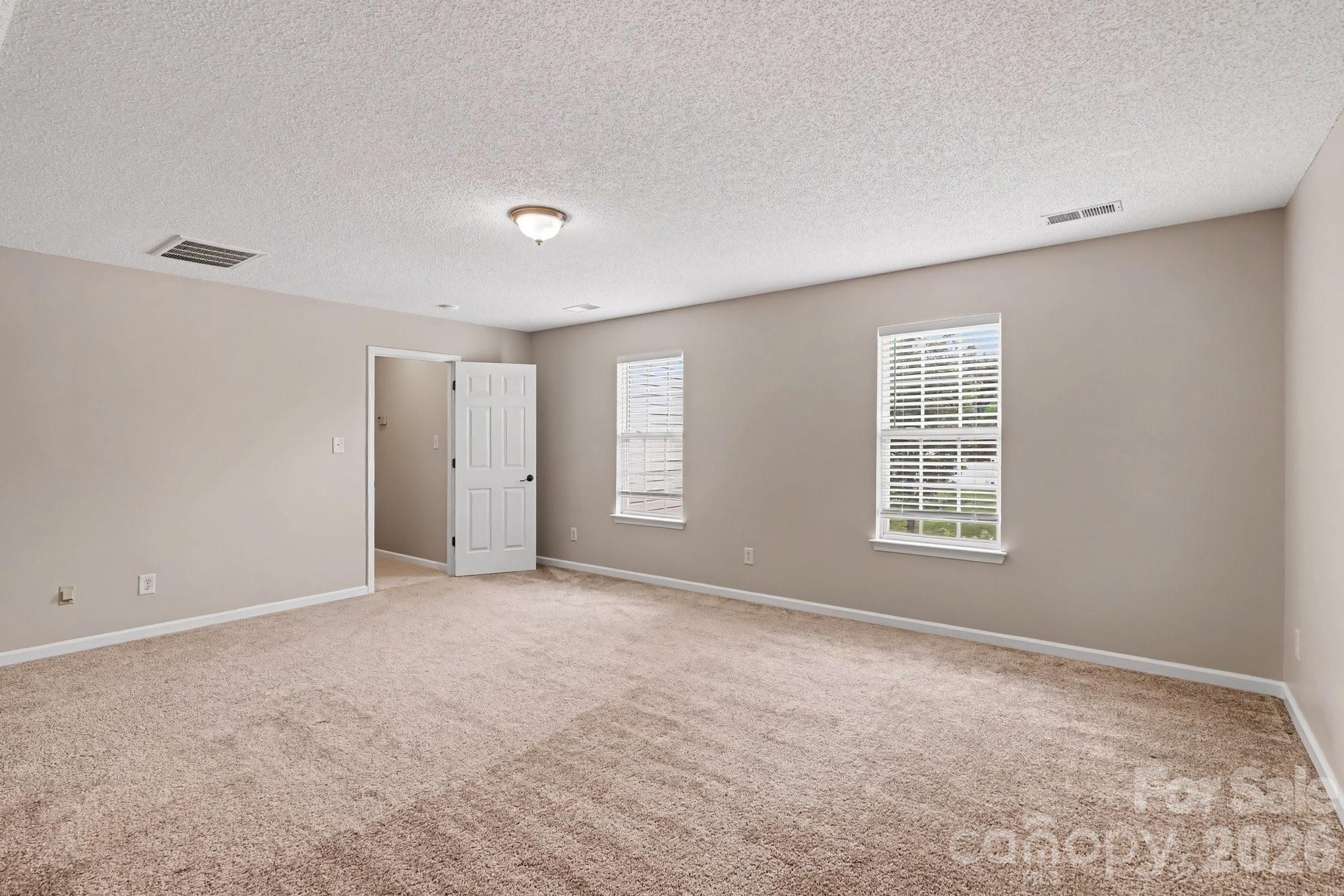 Single Family Residence at 12616 Coral Sunrise Drive, Huntersville, photo 25 of 30