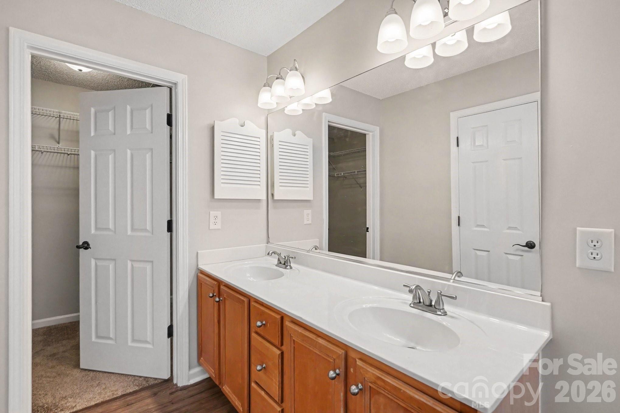 Single Family Residence at 12616 Coral Sunrise Drive, Huntersville, photo 27 of 30
