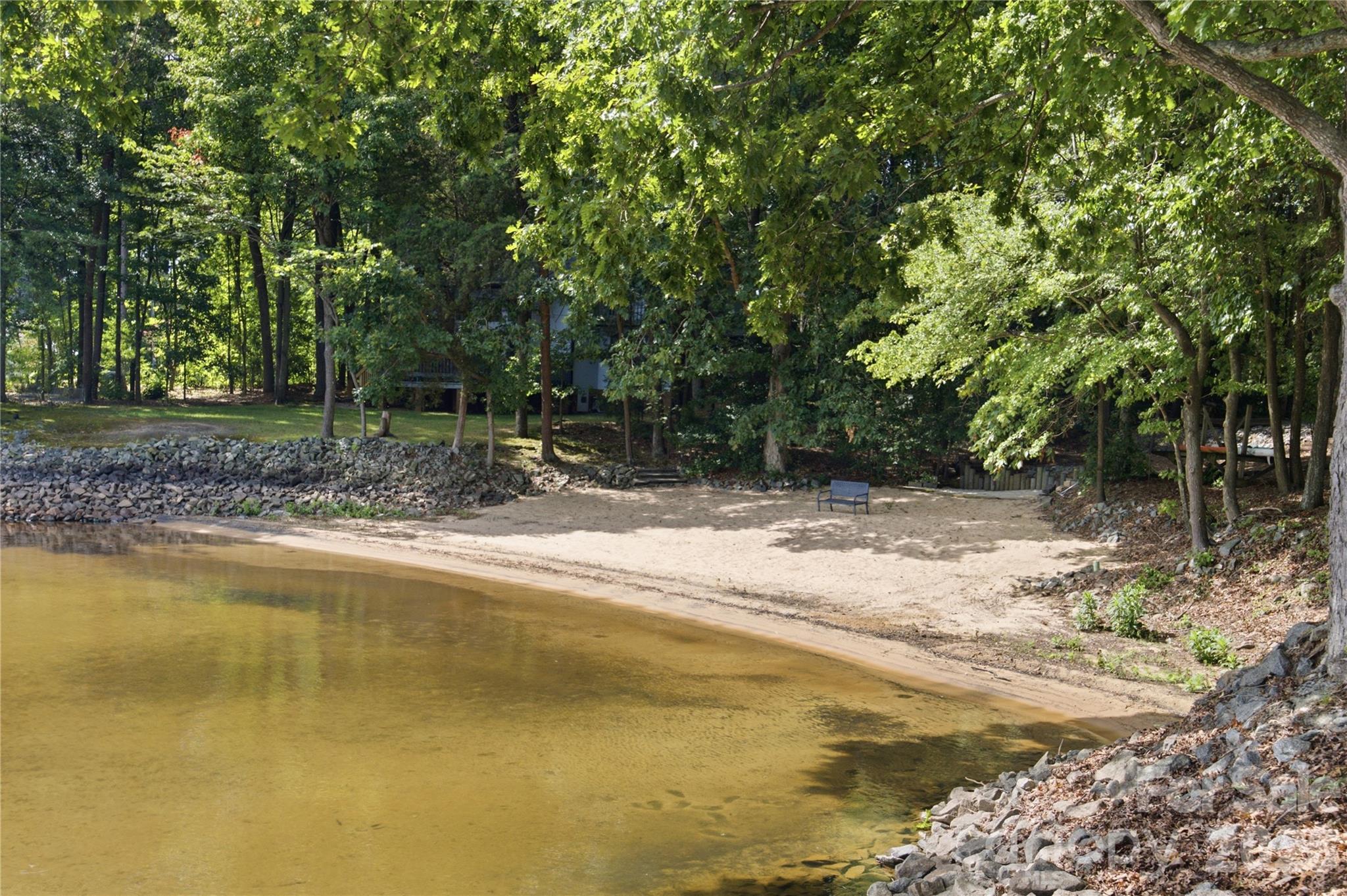 perfect for kayaking or paddle boarding - 8247 Luckey Point Road, Denver