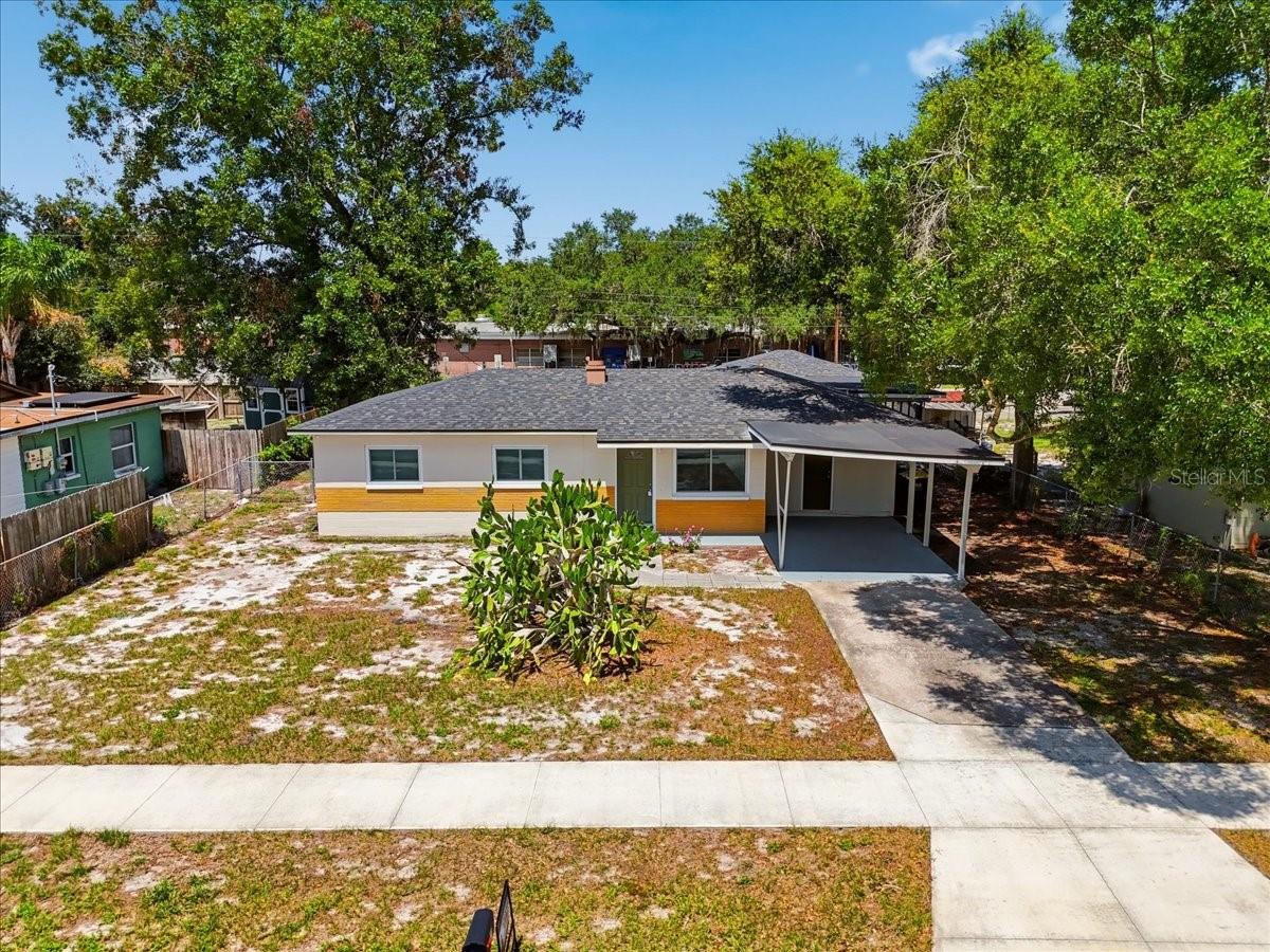 813 ELLERBE WAY