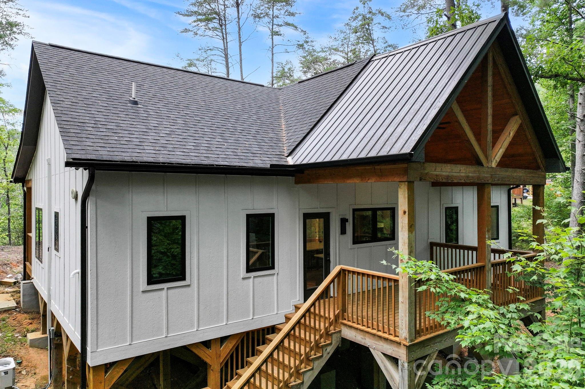 Single Family Residence at 338 Hawks Terrace, Lake Lure, photo 5 of 30