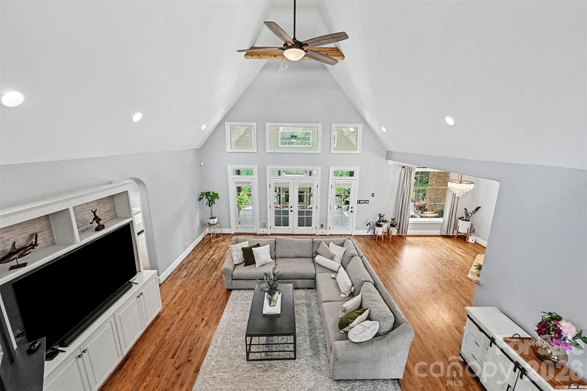 Souring Family Room - 470 Swift Creek Cove, Lake Wylie