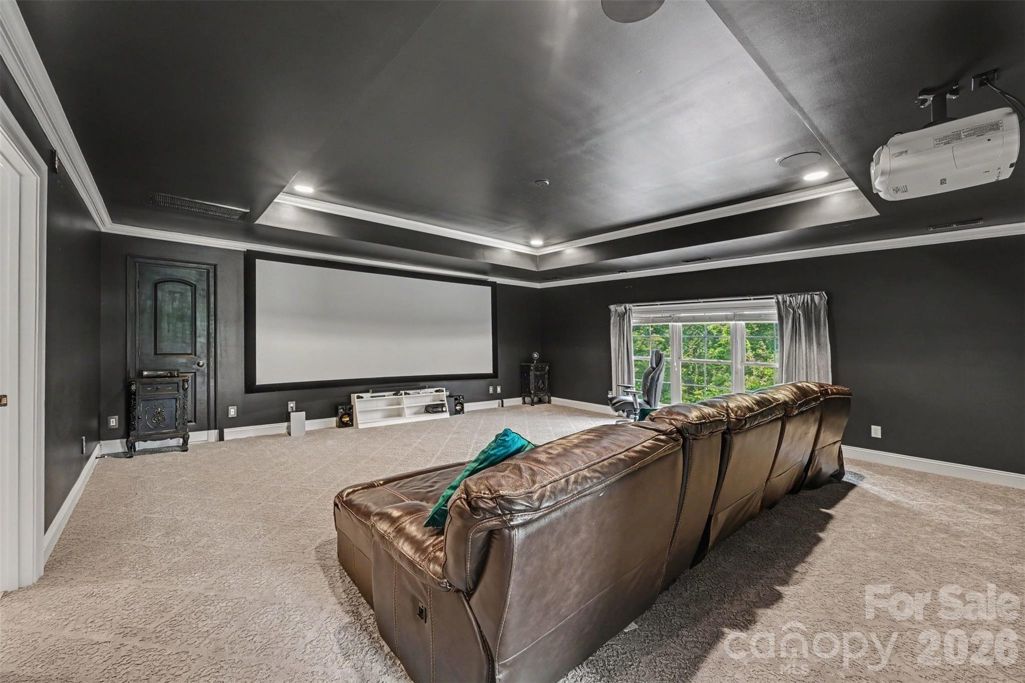Upper Level Home Theater Retreat - 470 Swift Creek Cove, Lake Wylie