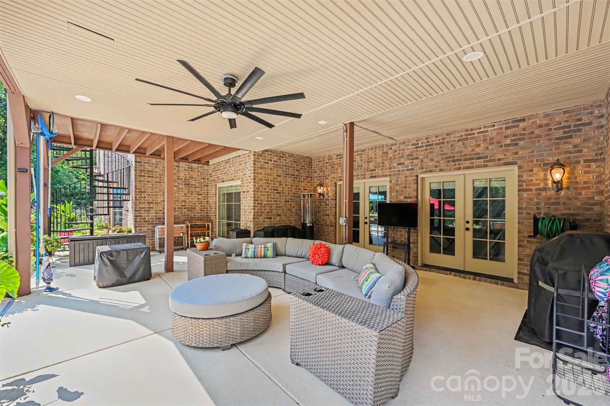 Covered Outdoor Living - 470 Swift Creek Cove, Lake Wylie