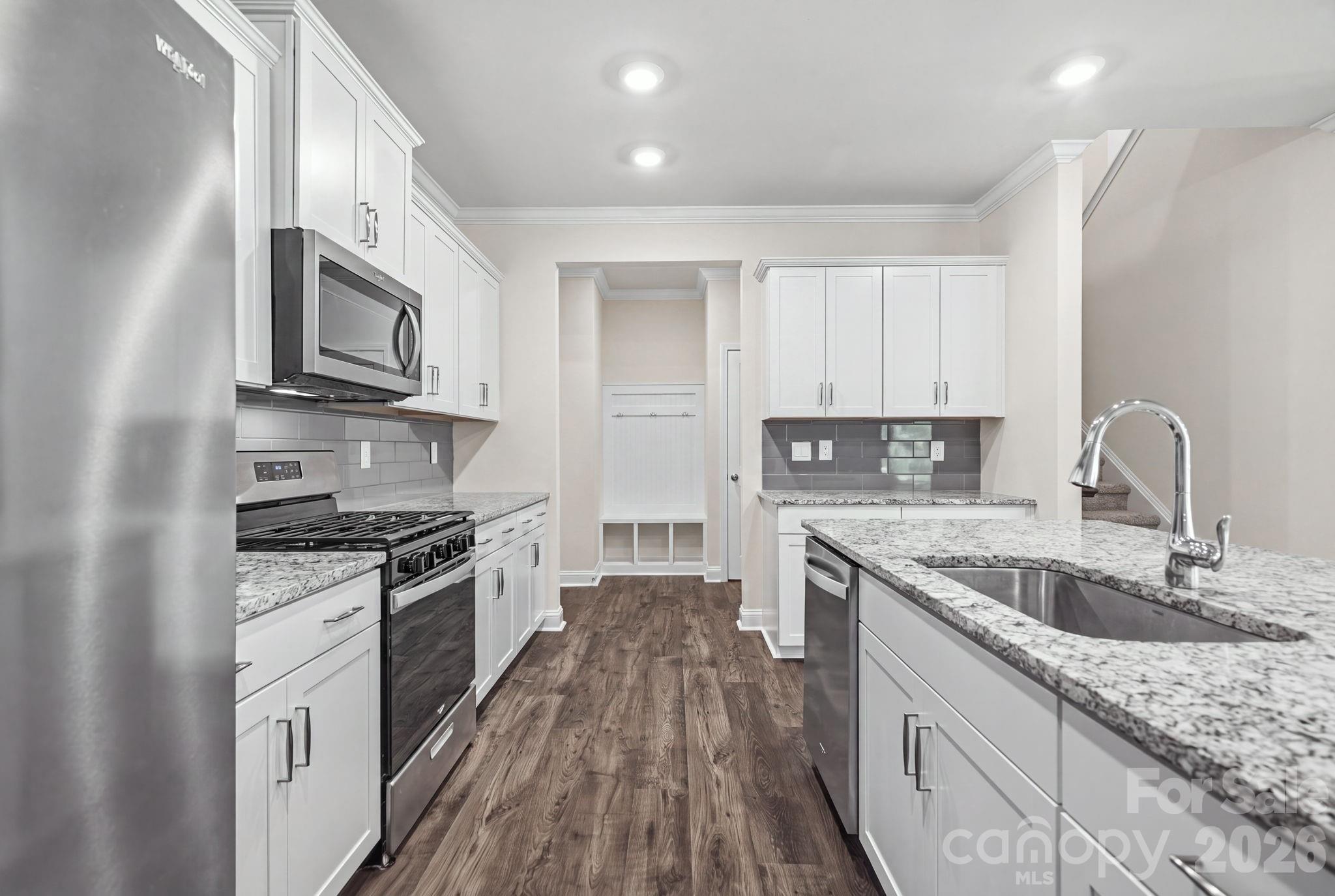 Modern stainless steel appliances. - 4103 Steel Way, Sherrills Ford