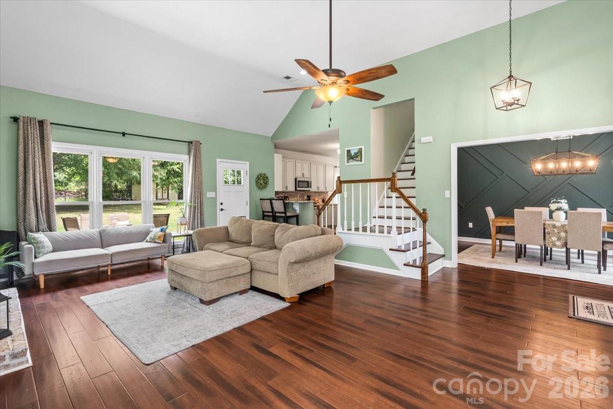 Single Family Residence at 123 Southhaven Drive, Mooresville, photo 7 of 48