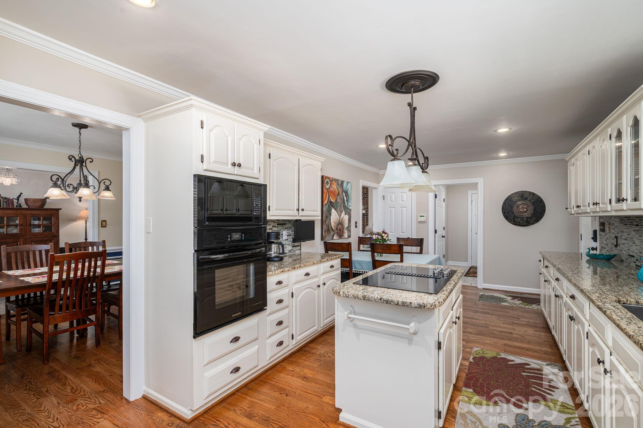 Kitcheb - 2723 Steeplechase Road, Gastonia