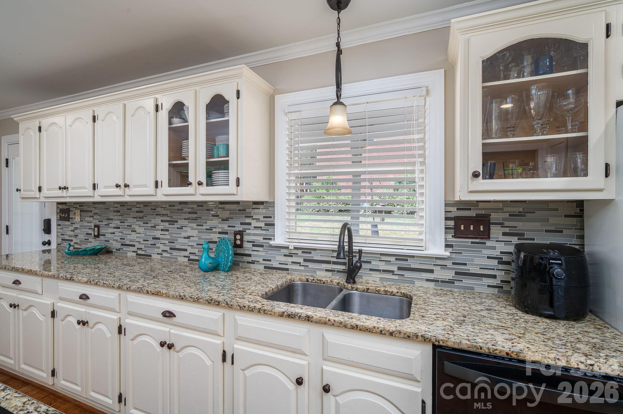 Kitchen - 2723 Steeplechase Road, Gastonia