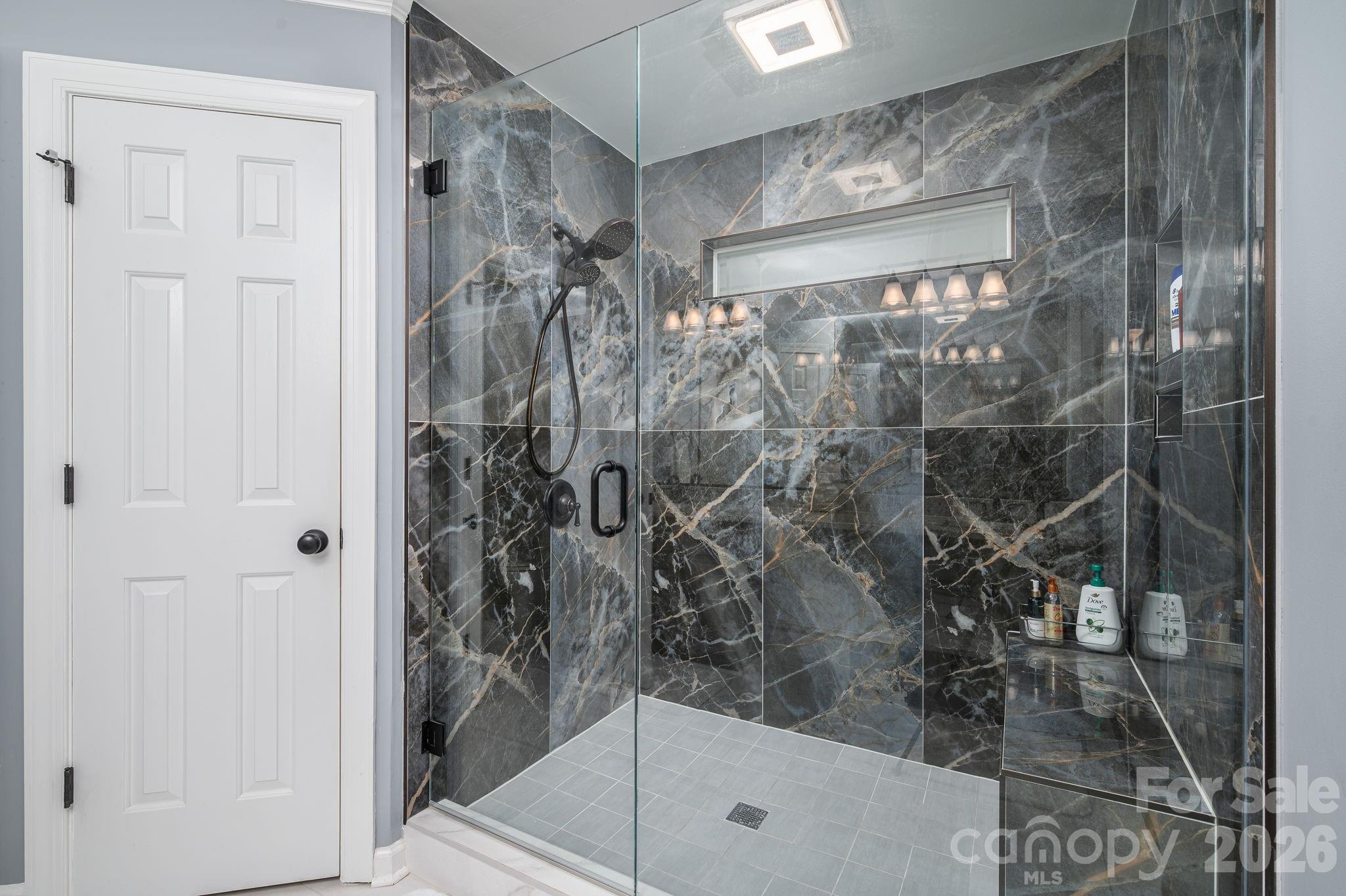 Primary bath - 2723 Steeplechase Road, Gastonia
